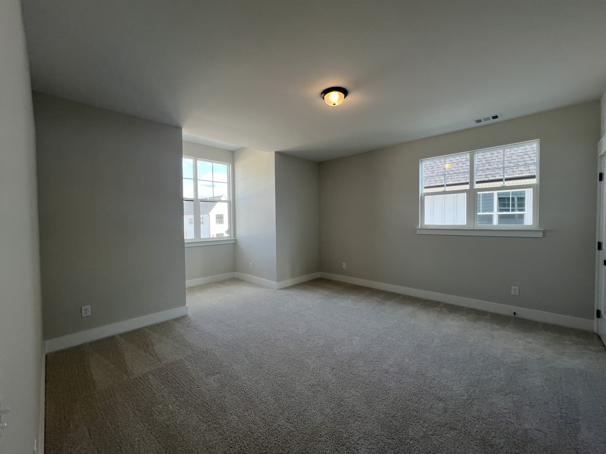 5826 Willoughby way