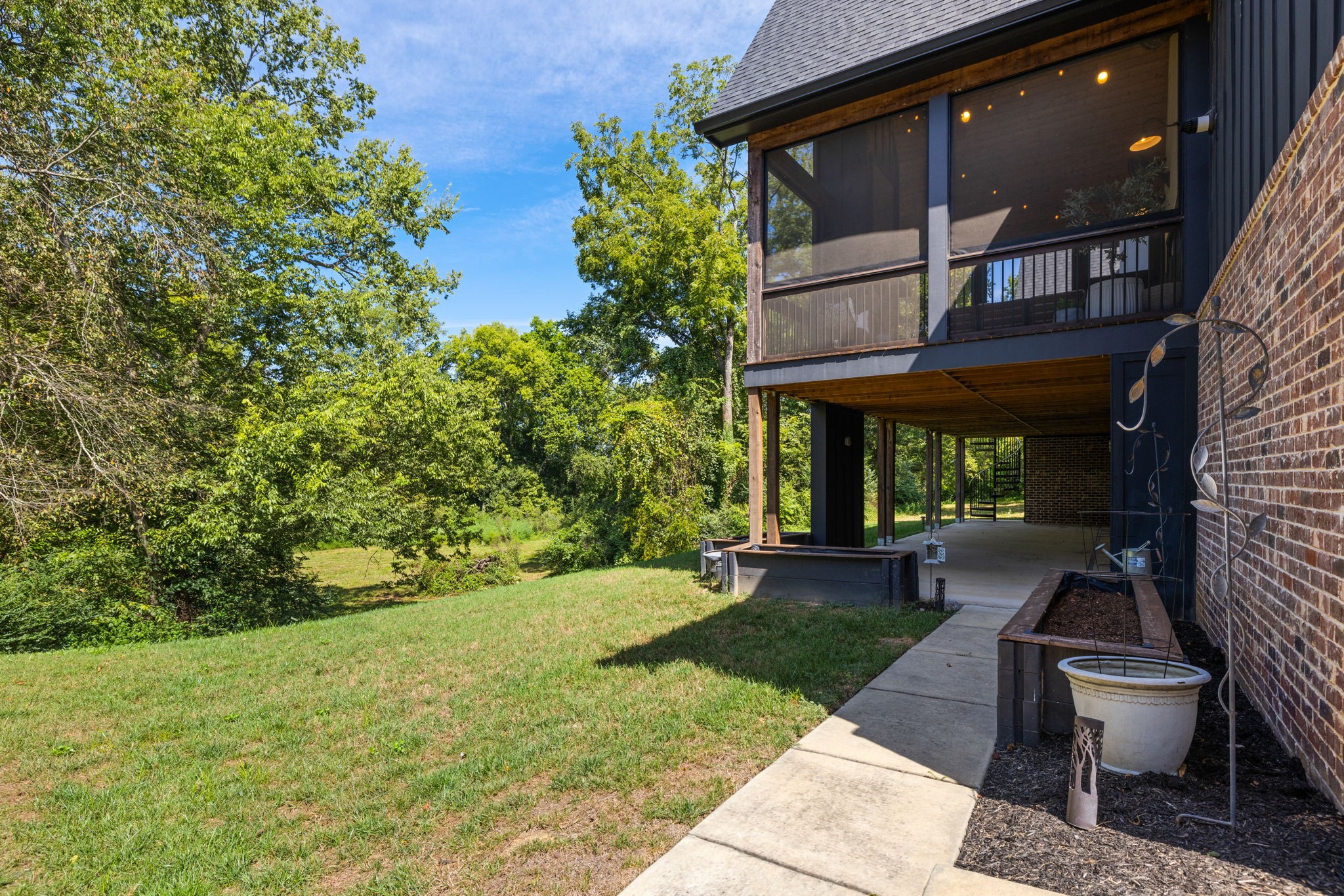 3078 Allenwood Dr