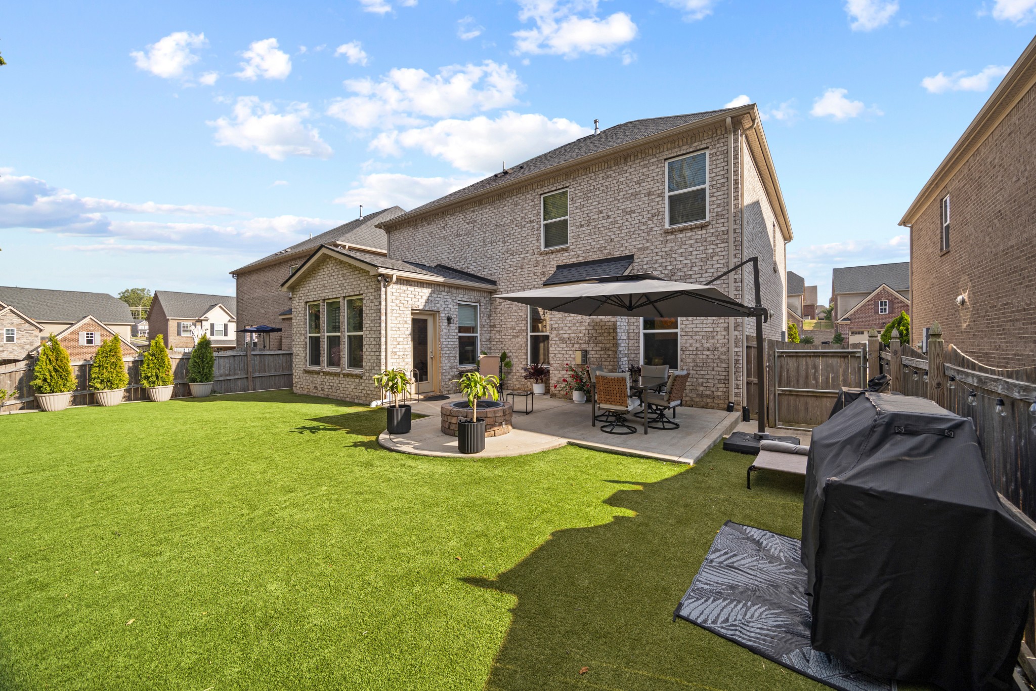 4962 Napoli Dr