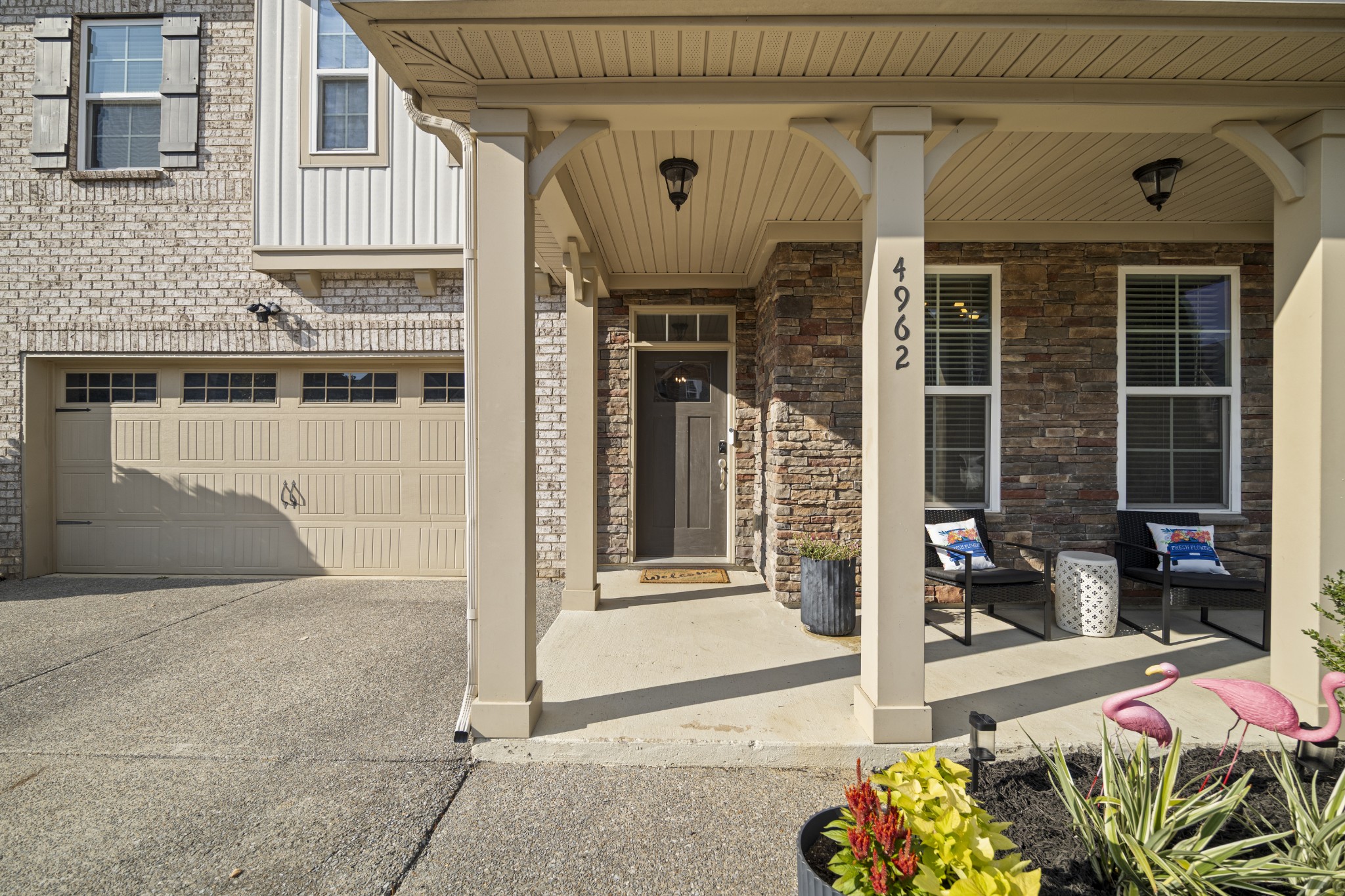 4962 Napoli Dr