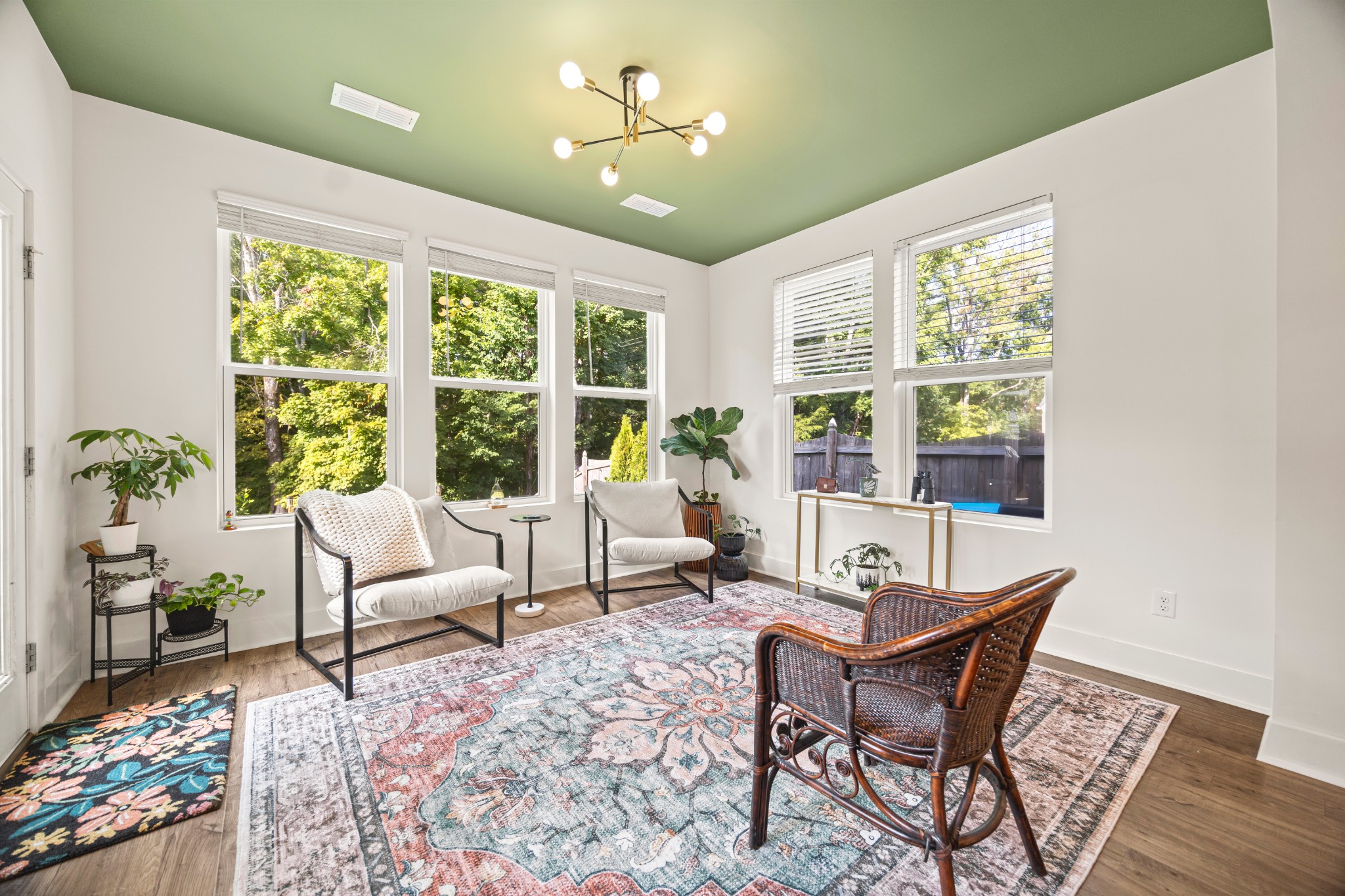 4962 Napoli Dr
