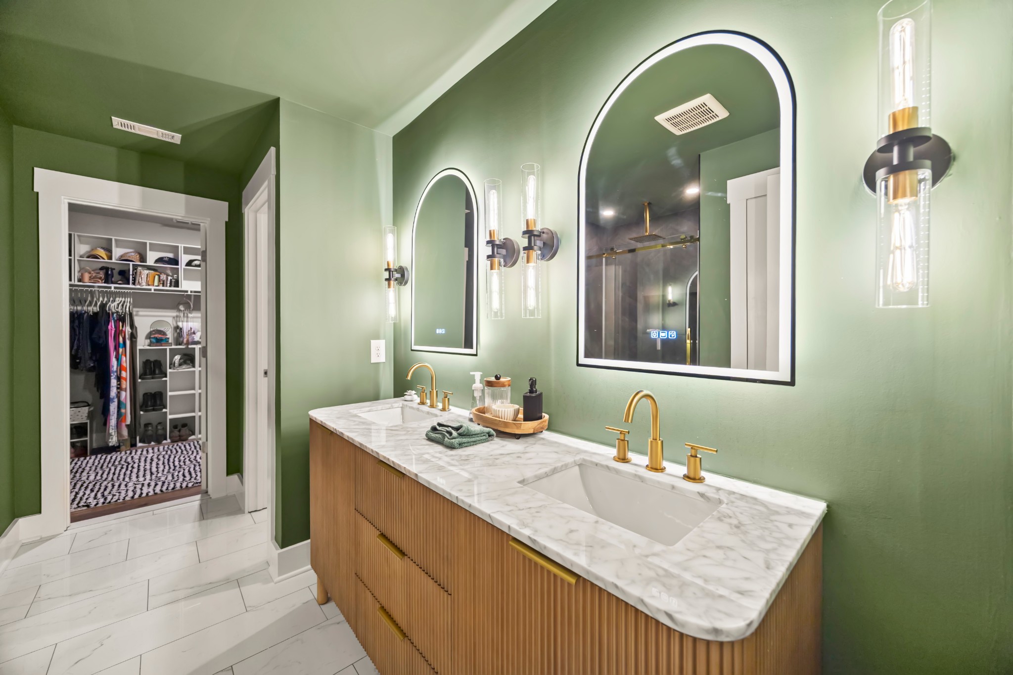 4962 Napoli Dr