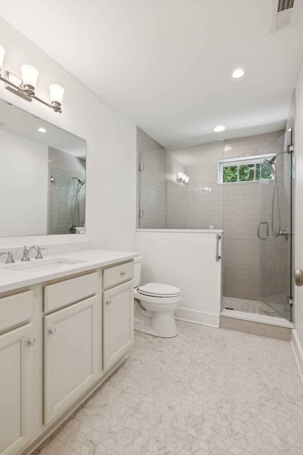 111 Old Liberty Pike Unit: B