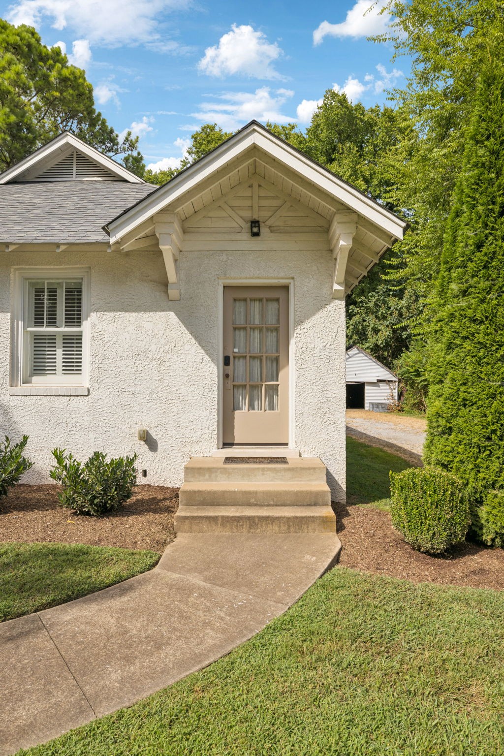 111 Old Liberty Pike Unit: B