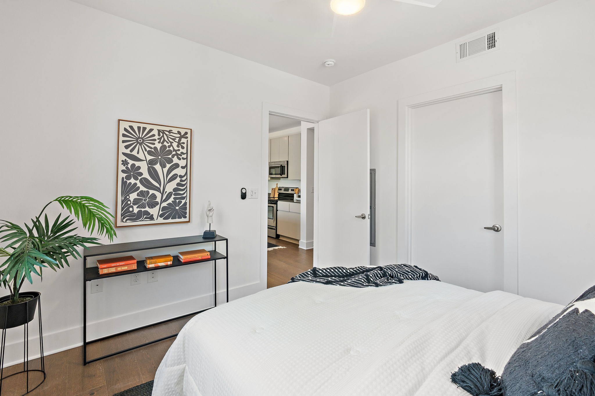 1260 Martin St Unit: 301