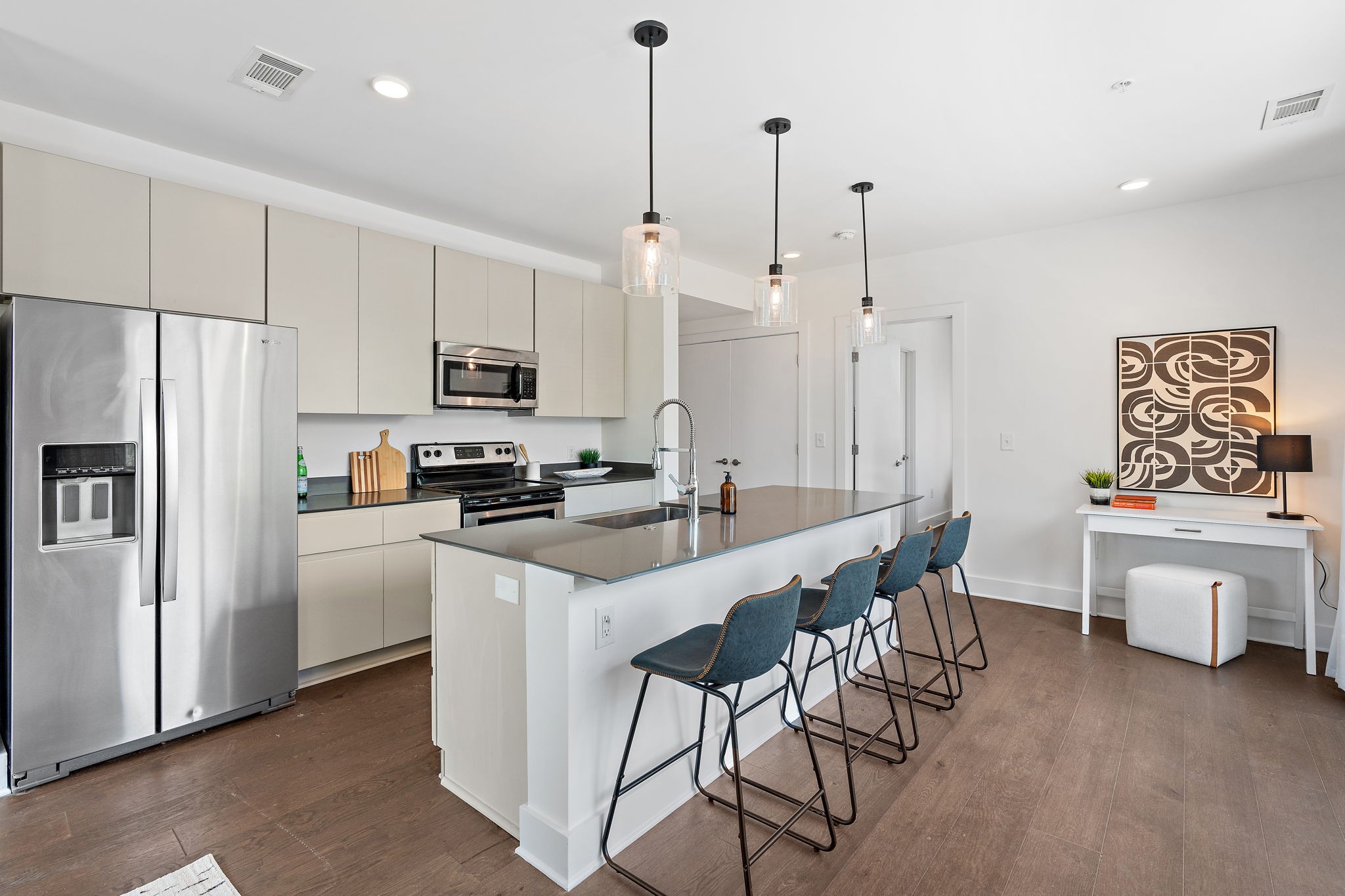 1260 Martin St Unit: 301