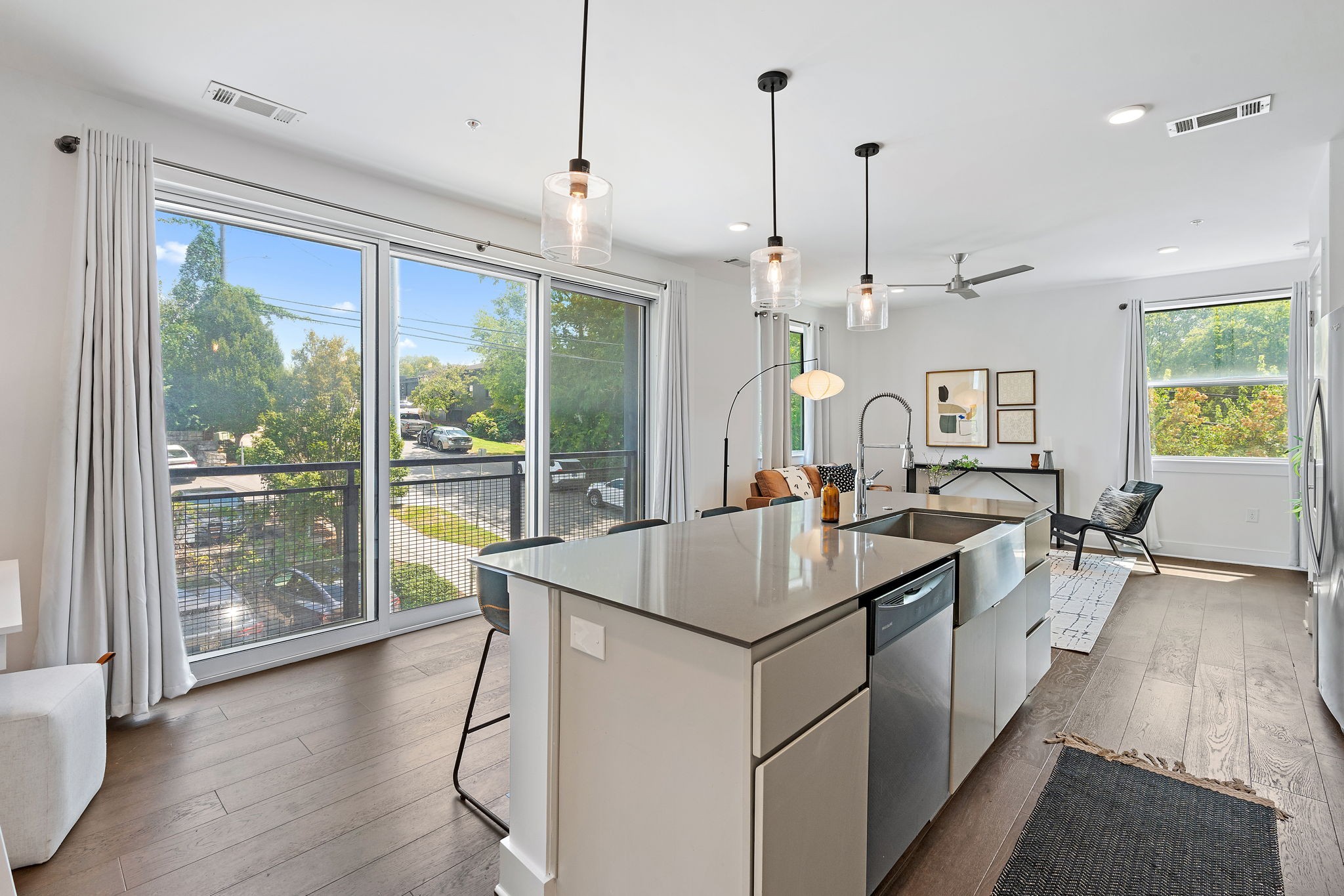 1260 Martin St Unit: 301