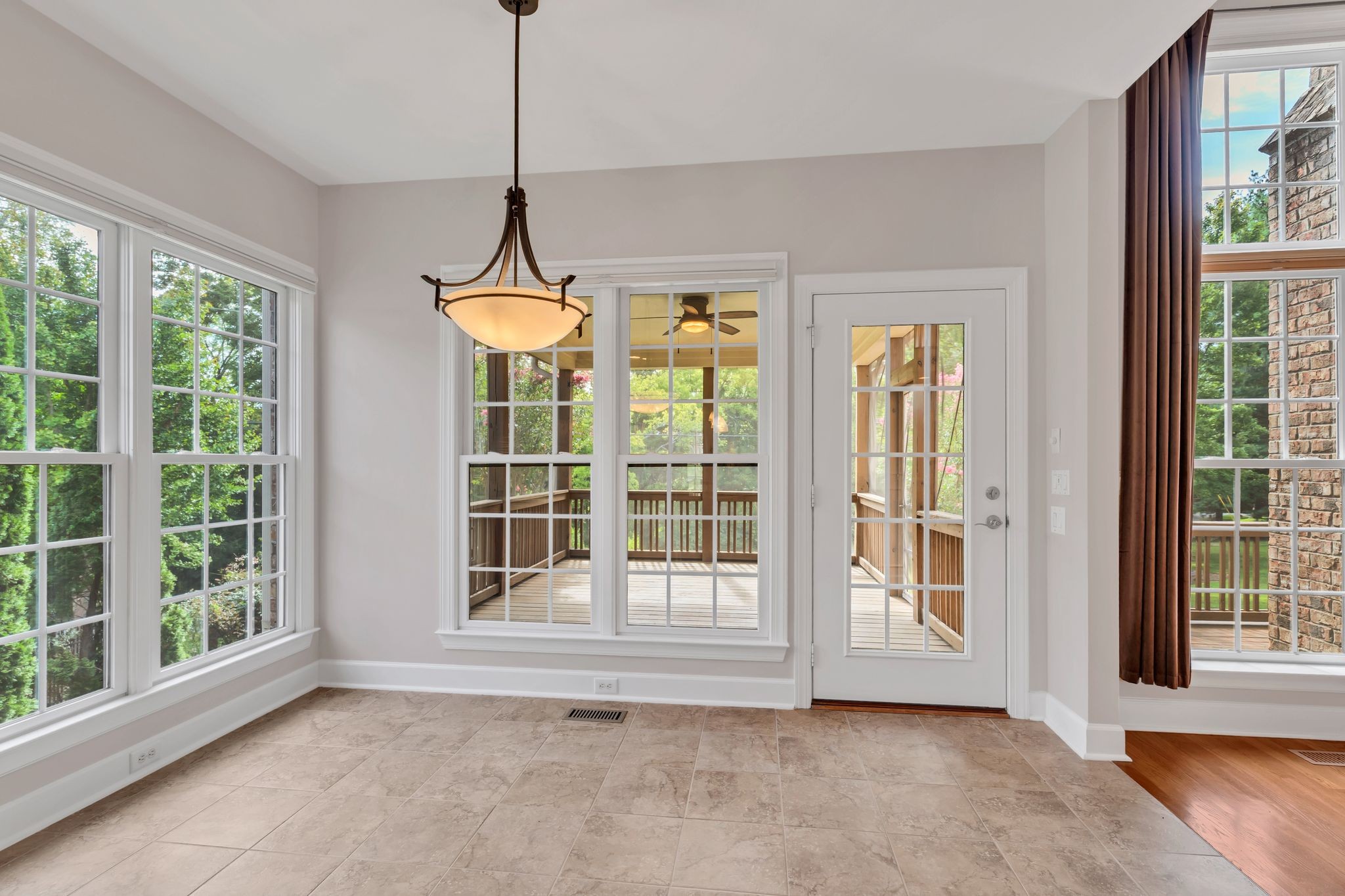 429 Caledonian Ct