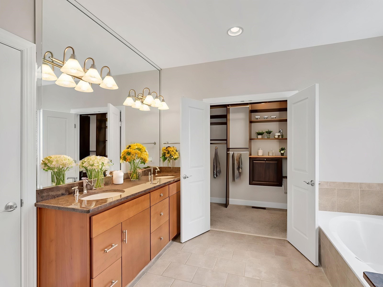 429 Caledonian Ct