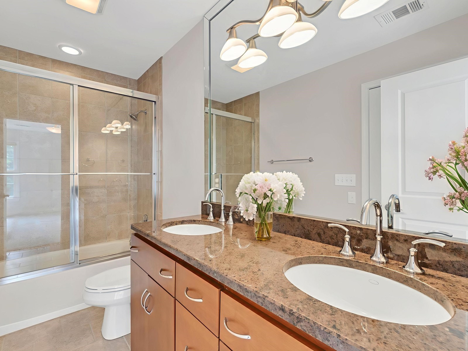 429 Caledonian Ct