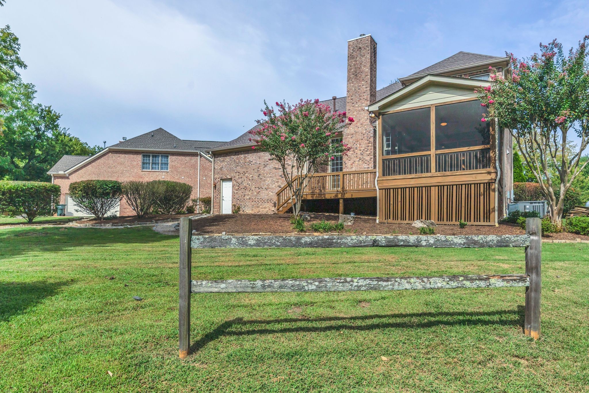 429 Caledonian Ct