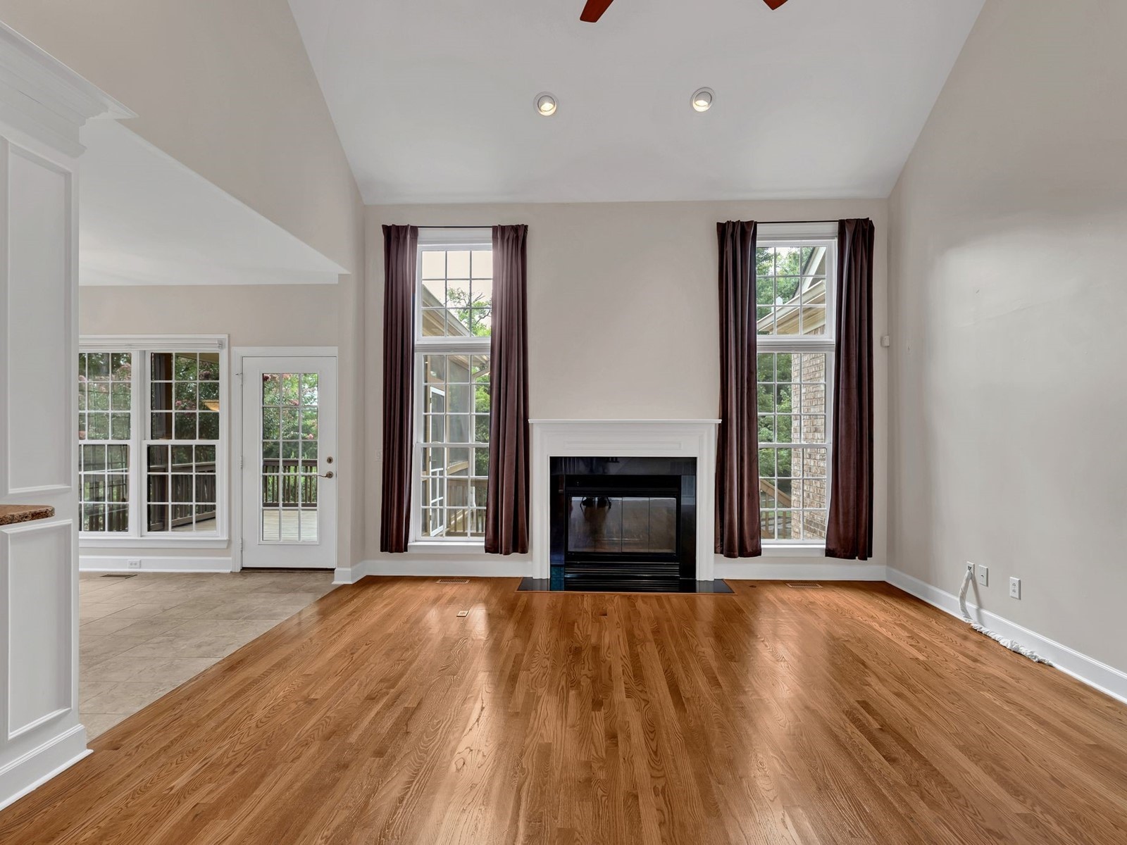 429 Caledonian Ct