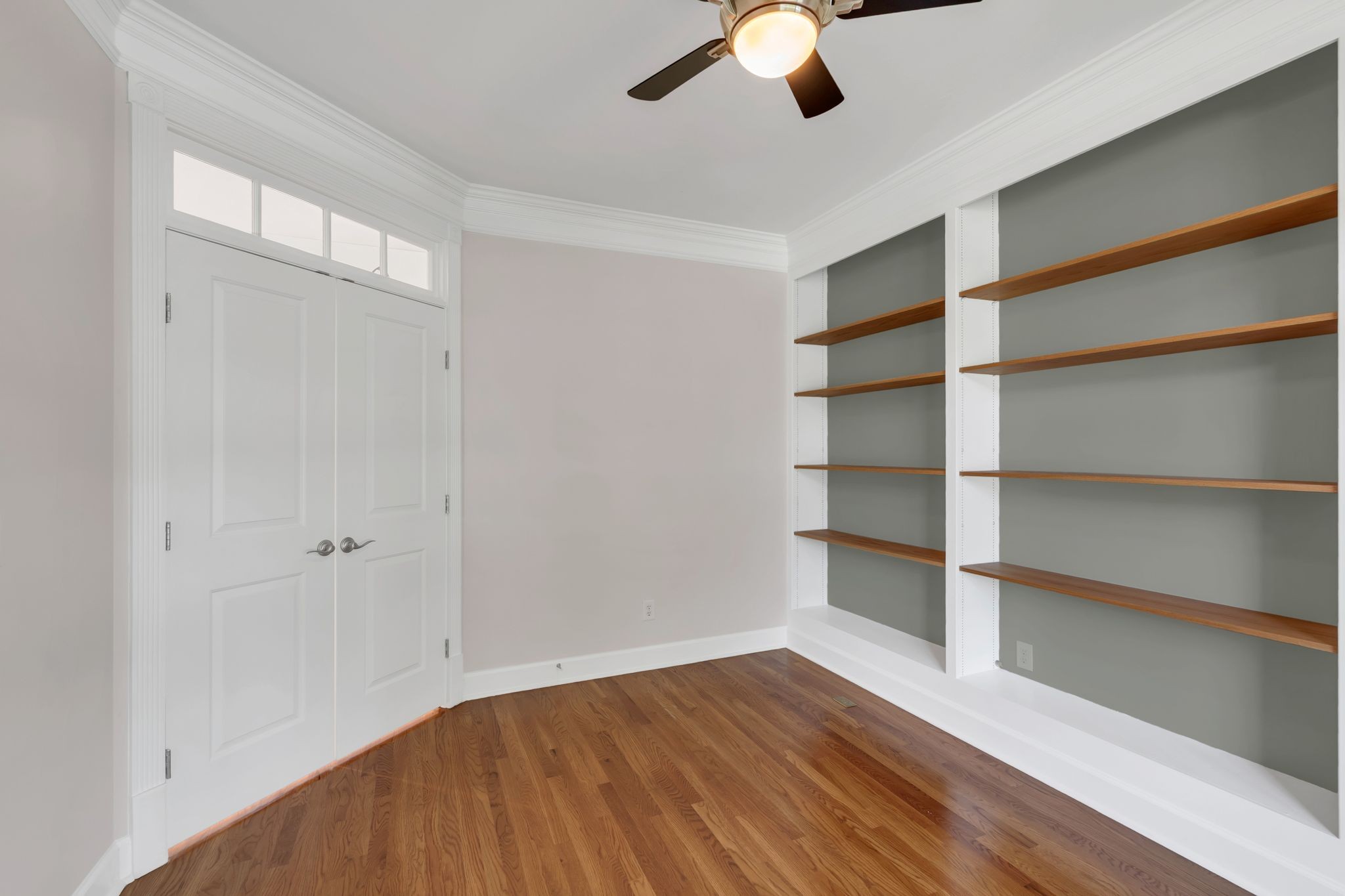 429 Caledonian Ct