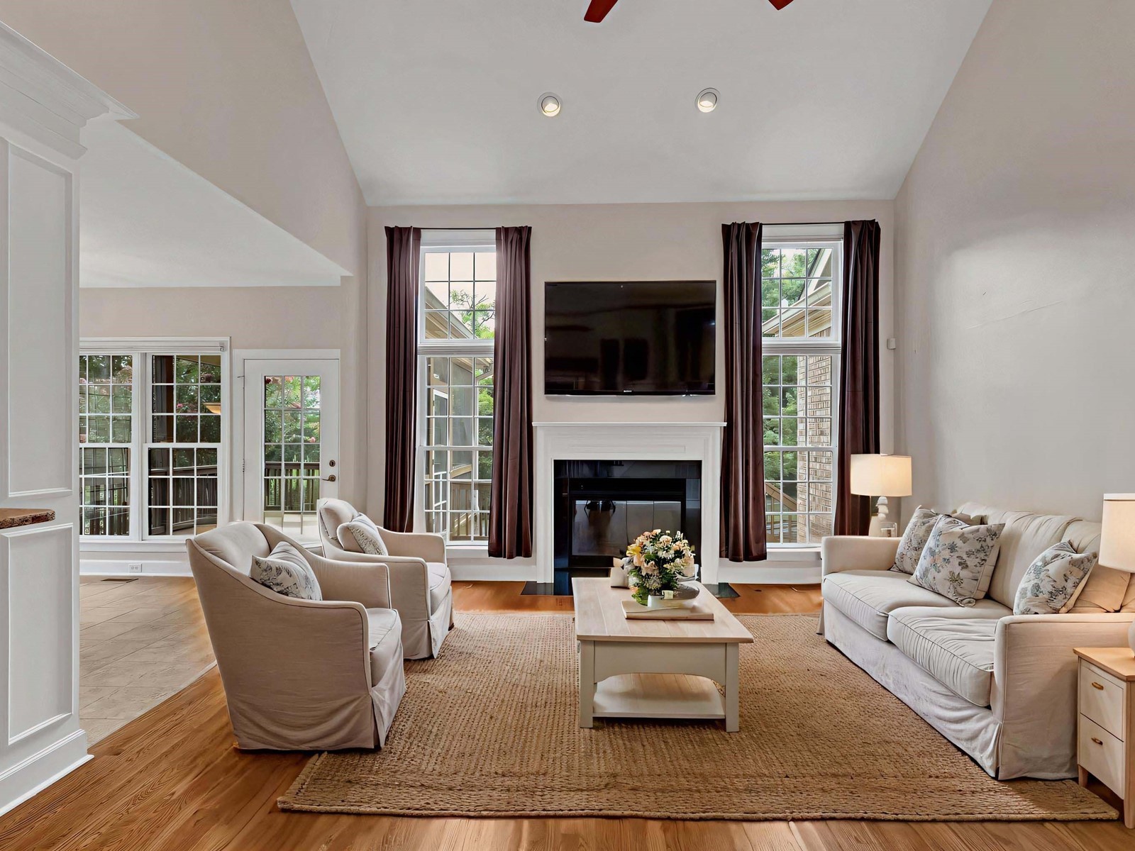 429 Caledonian Ct