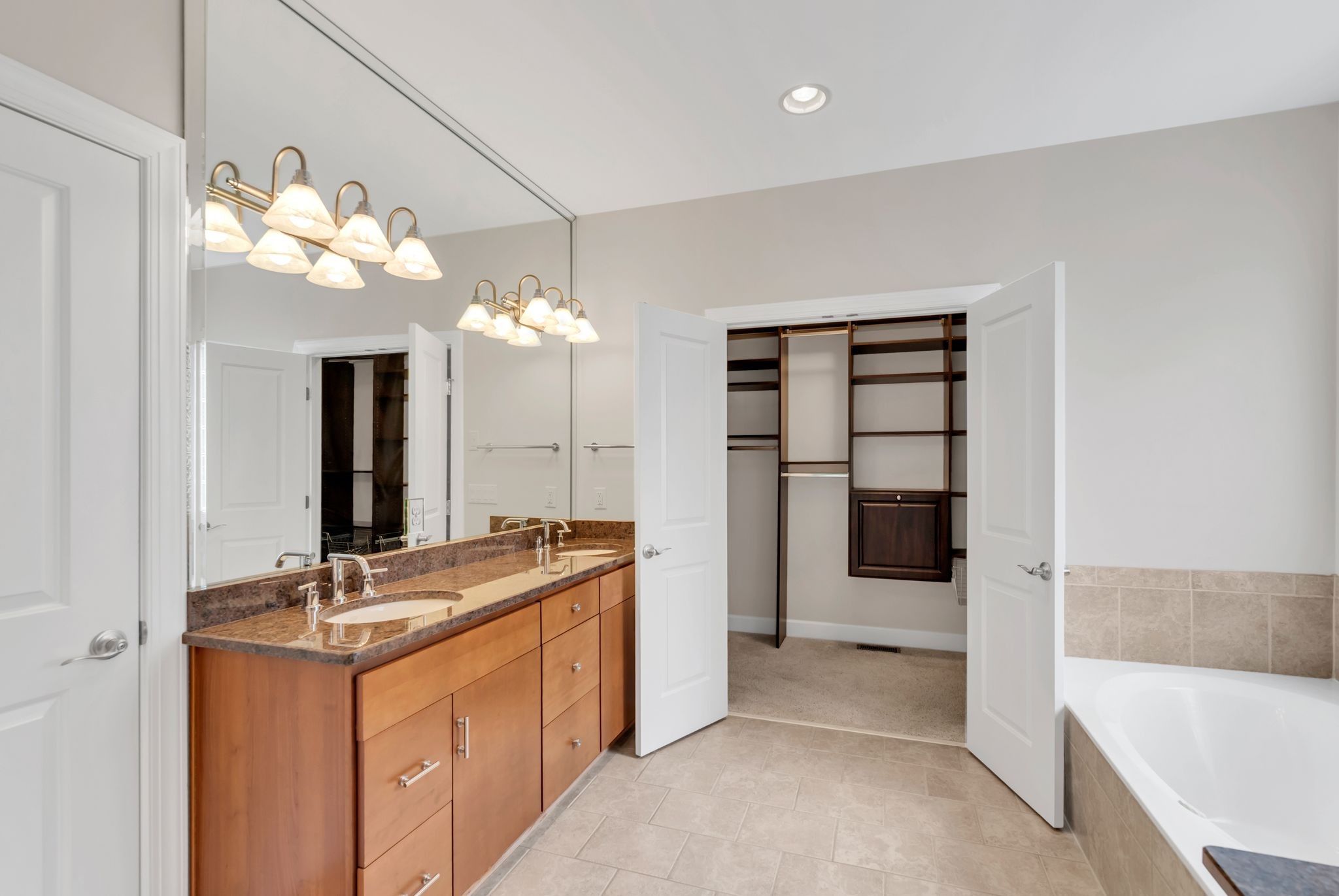 429 Caledonian Ct