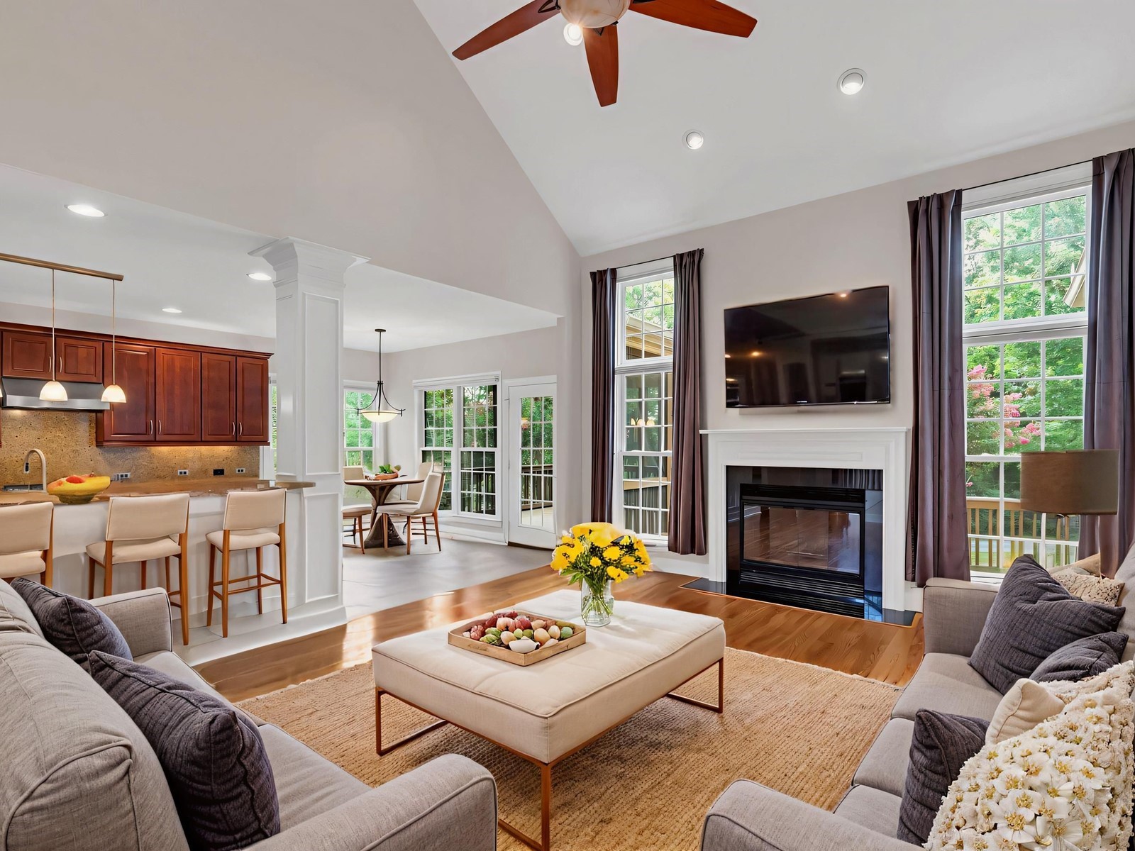 429 Caledonian Ct
