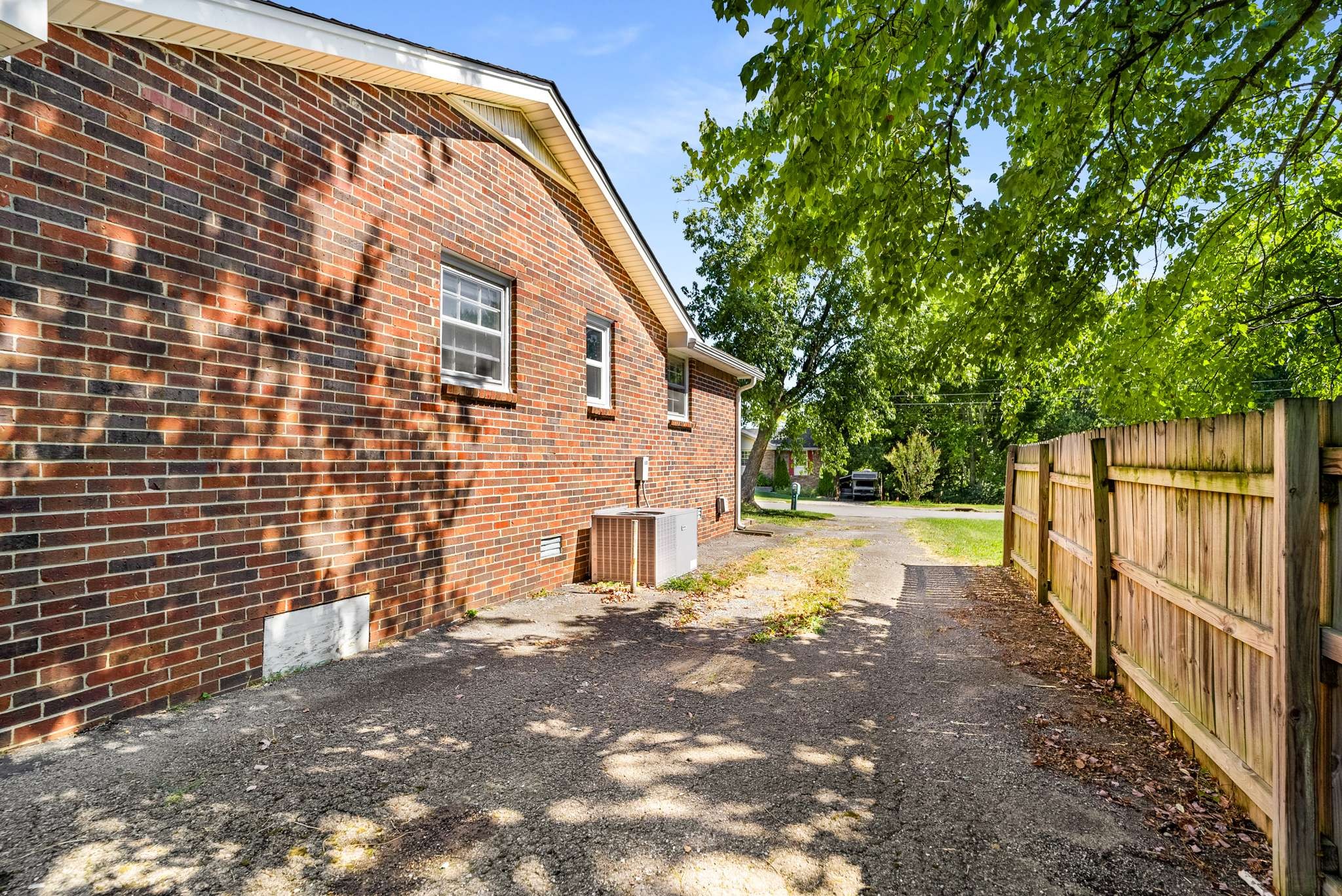 282 Southburn Dr