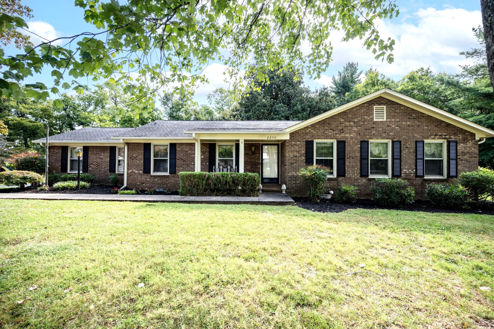 2250 Wiltshire Dr