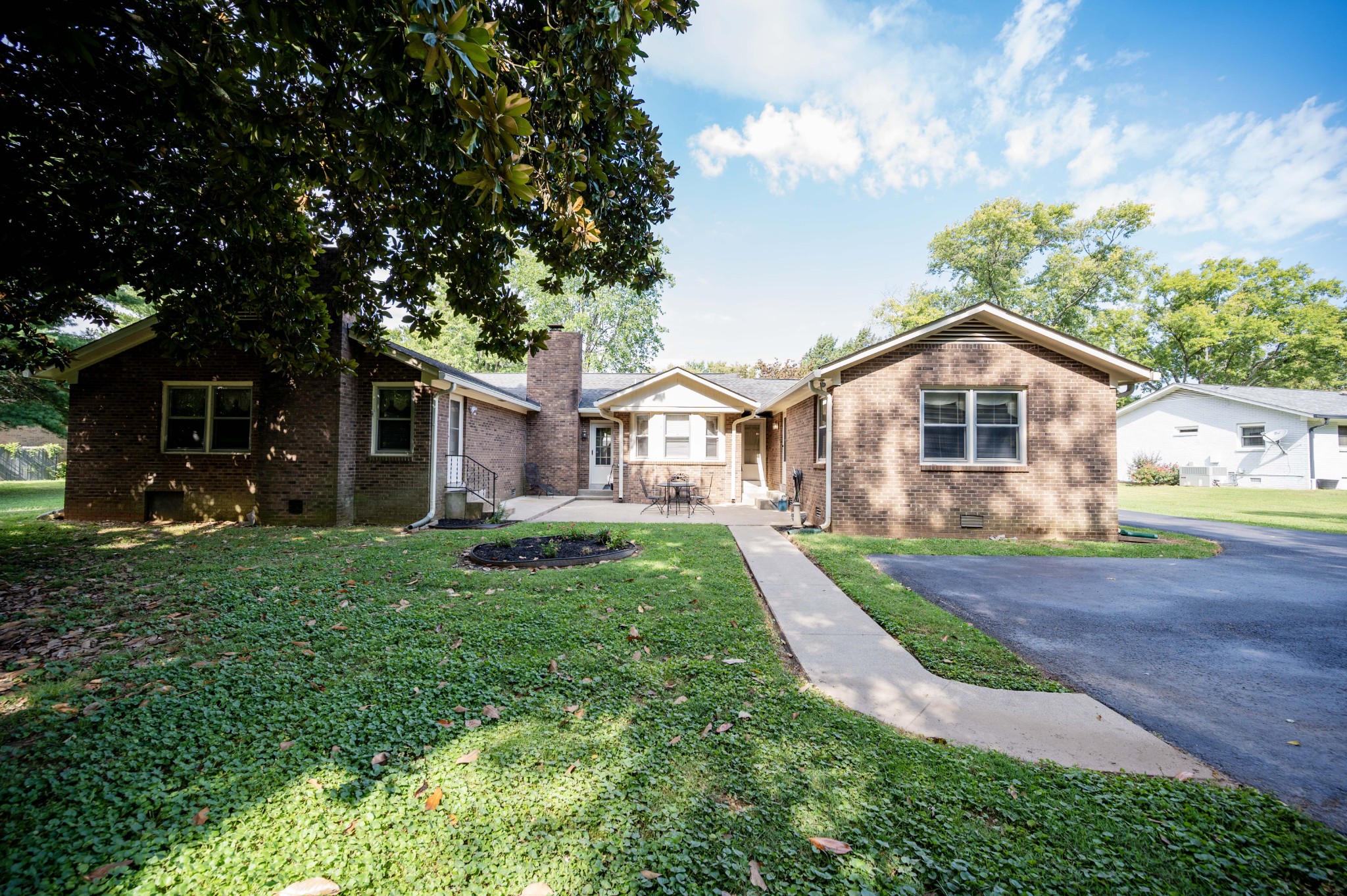 2250 Wiltshire Dr