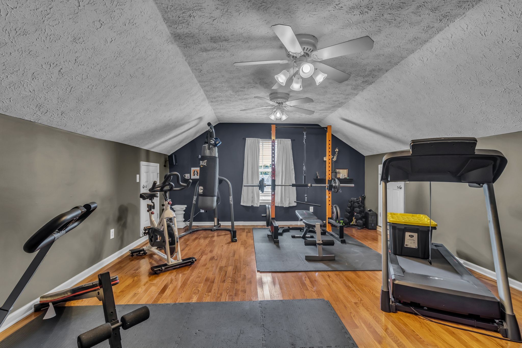 4000 Claude Dr