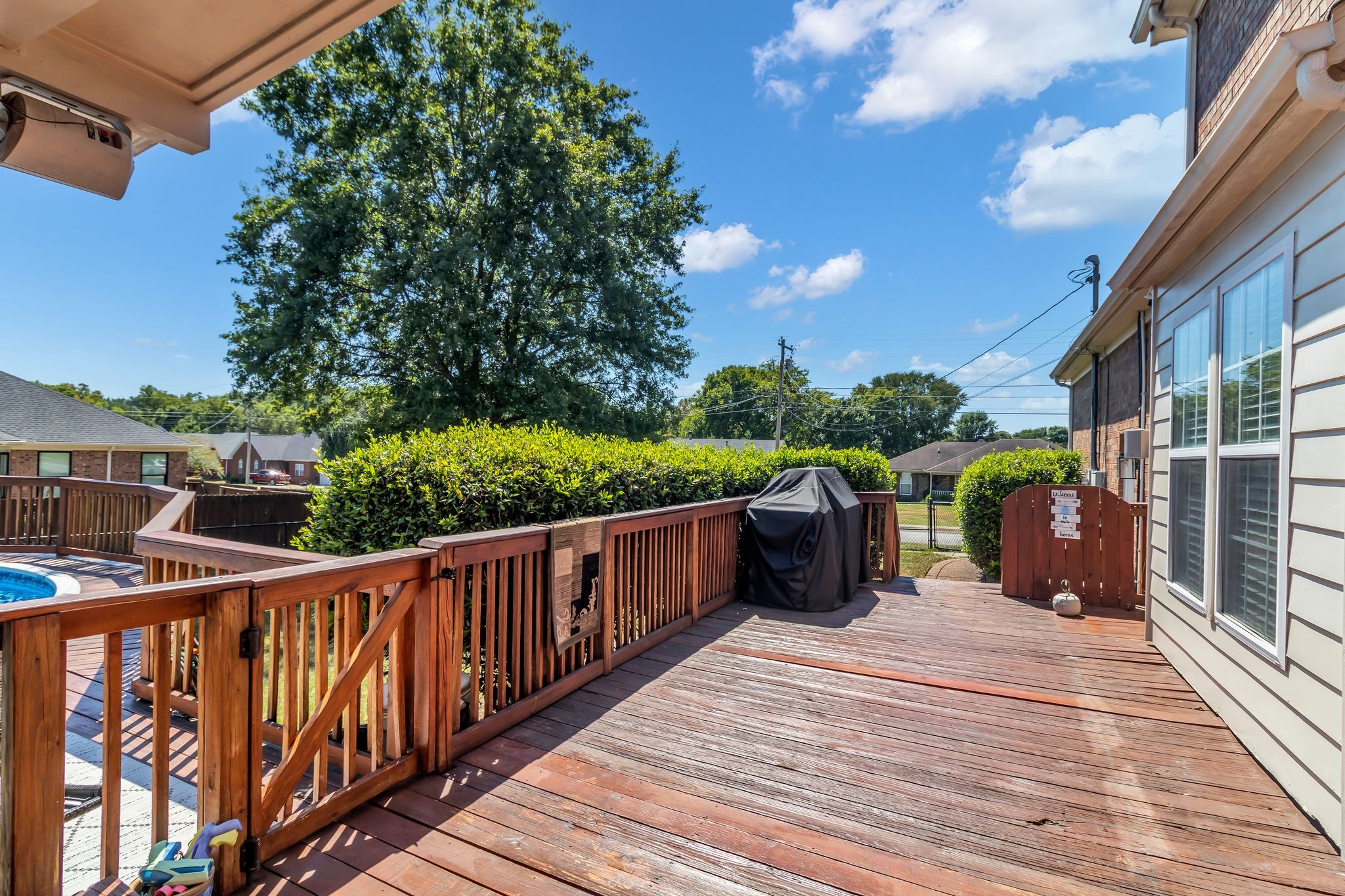 4000 Claude Dr