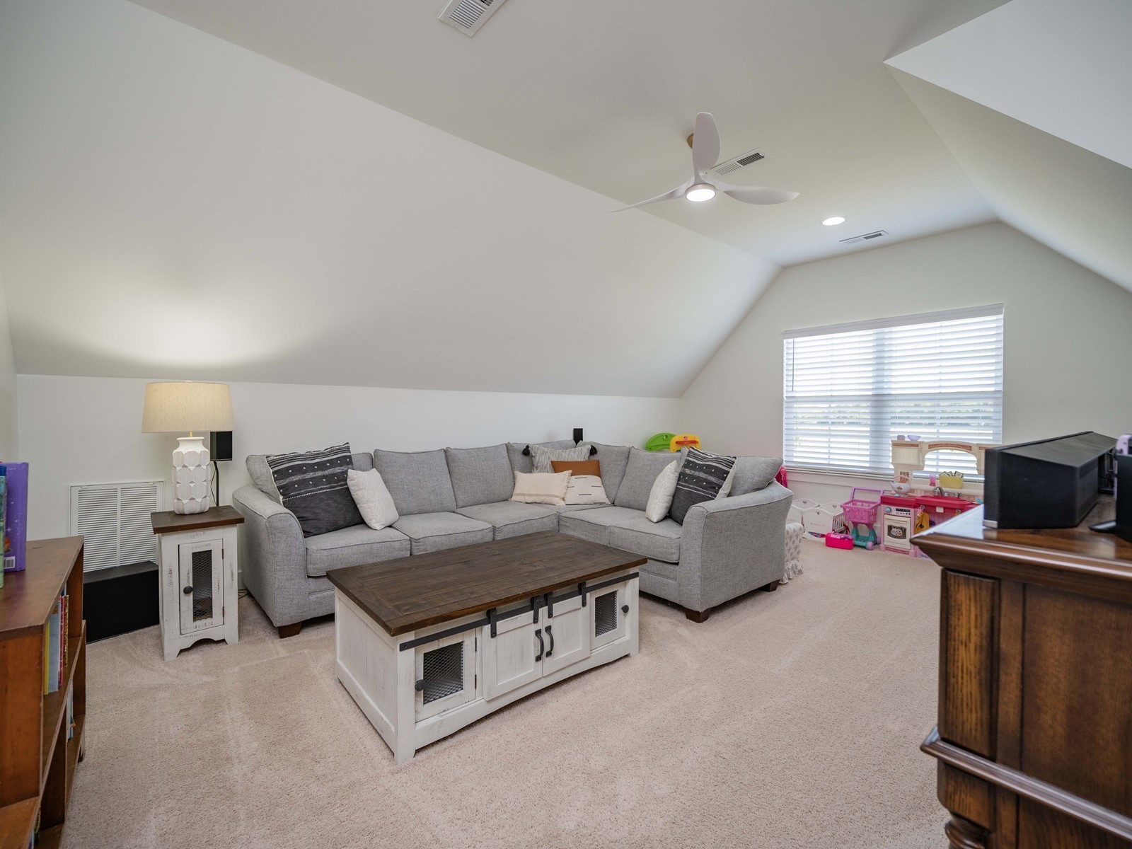 1600 North Side Dr