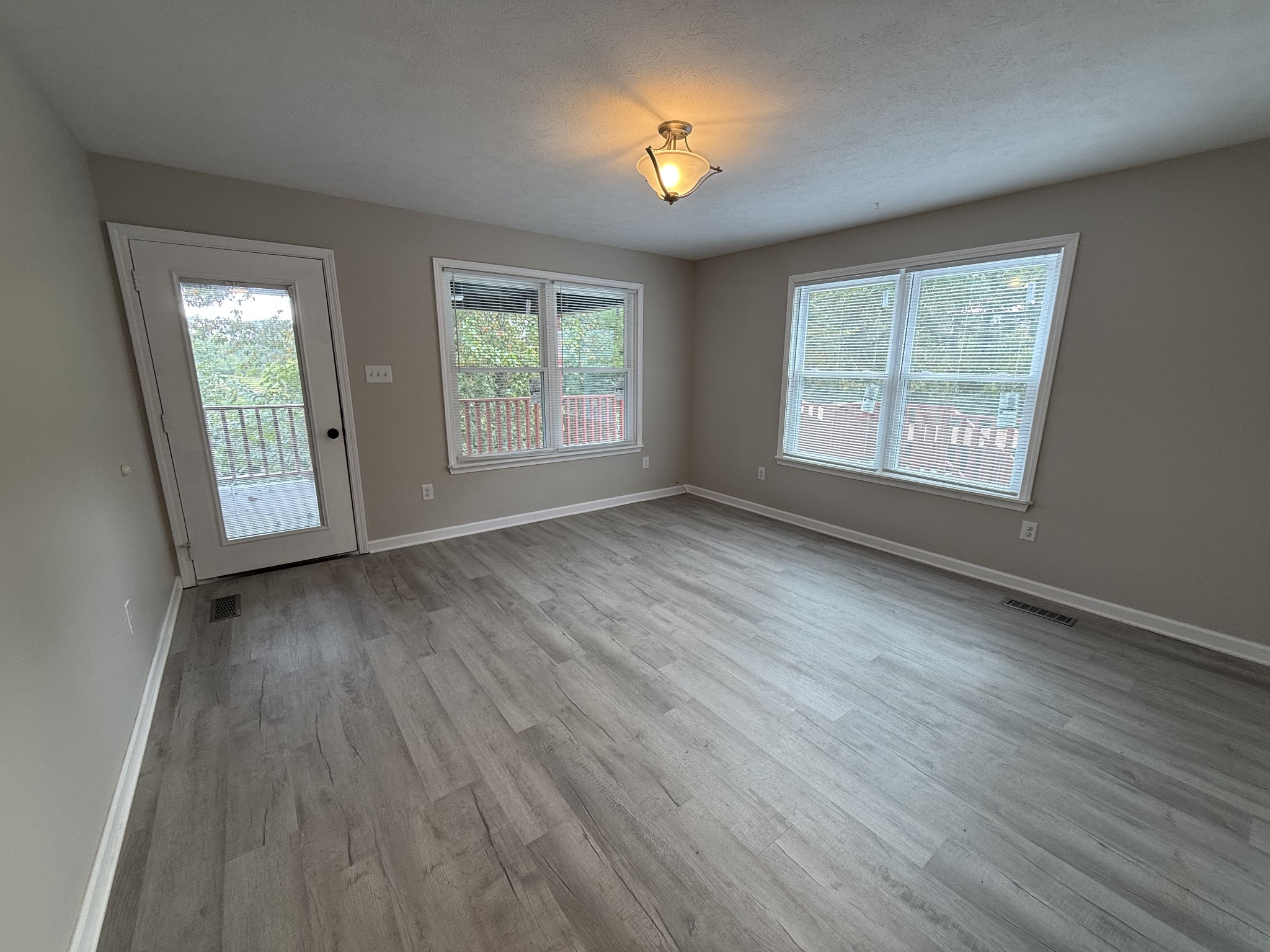 2850 Jeanette Holladay Rd