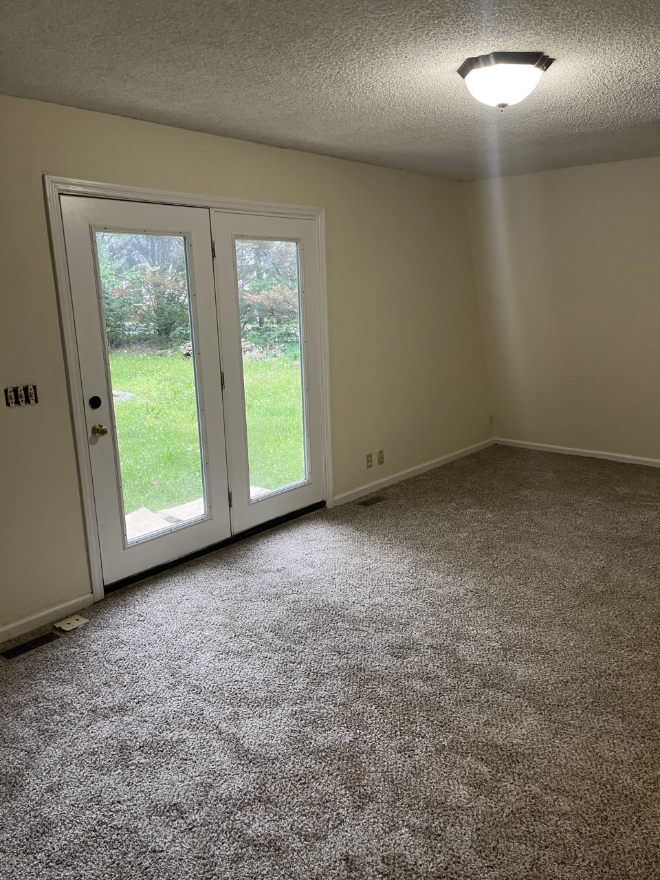 1706 Lascassas Pike
