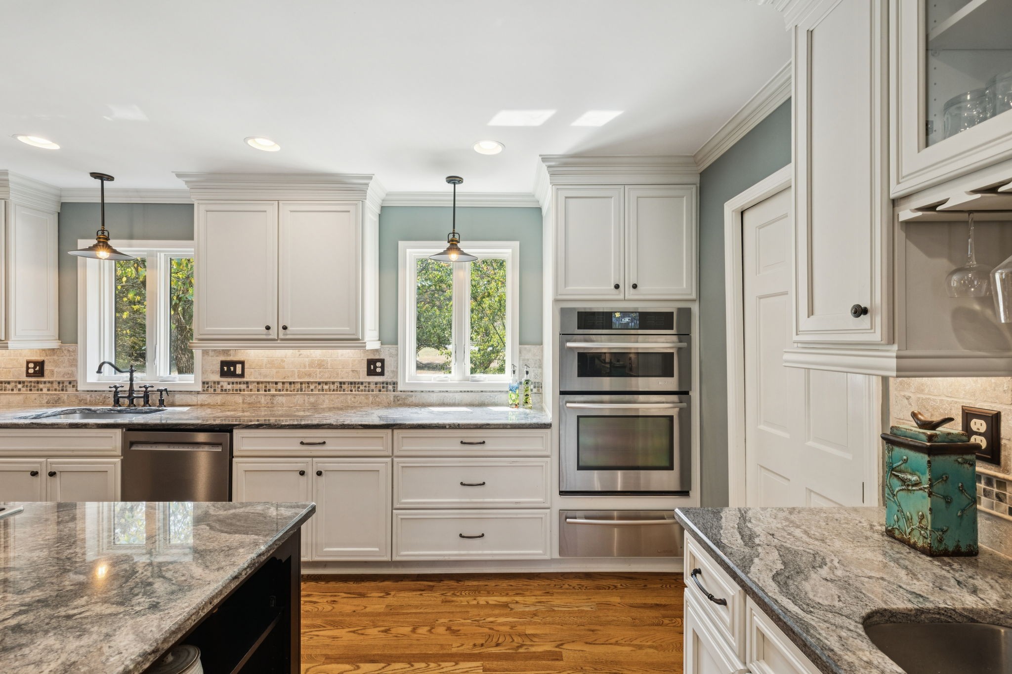 1004 Perkins Ln