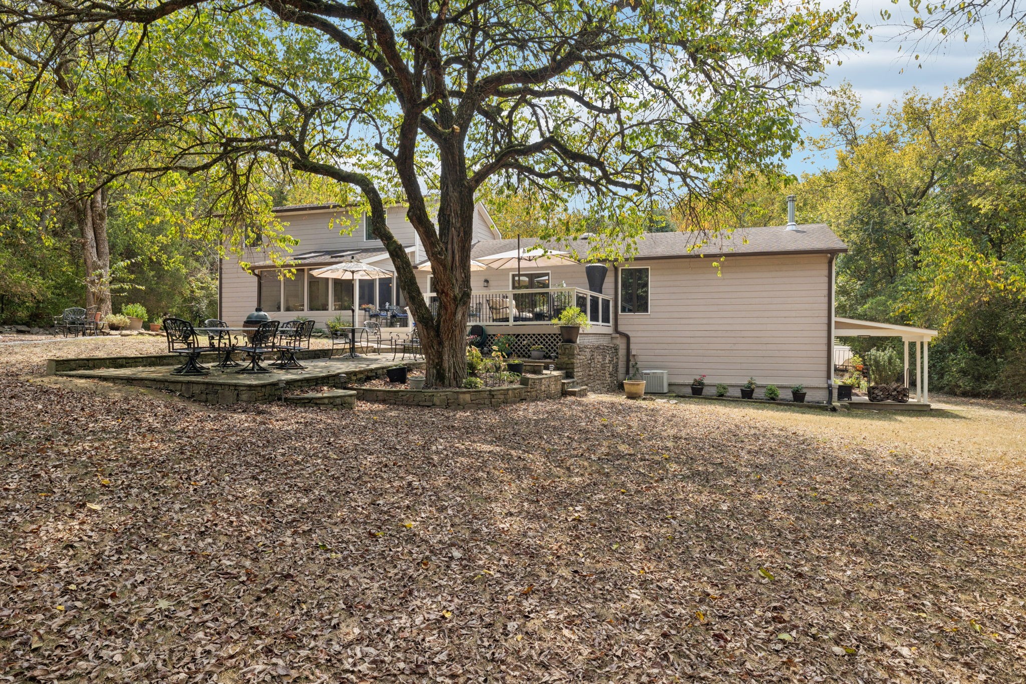 1004 Perkins Ln