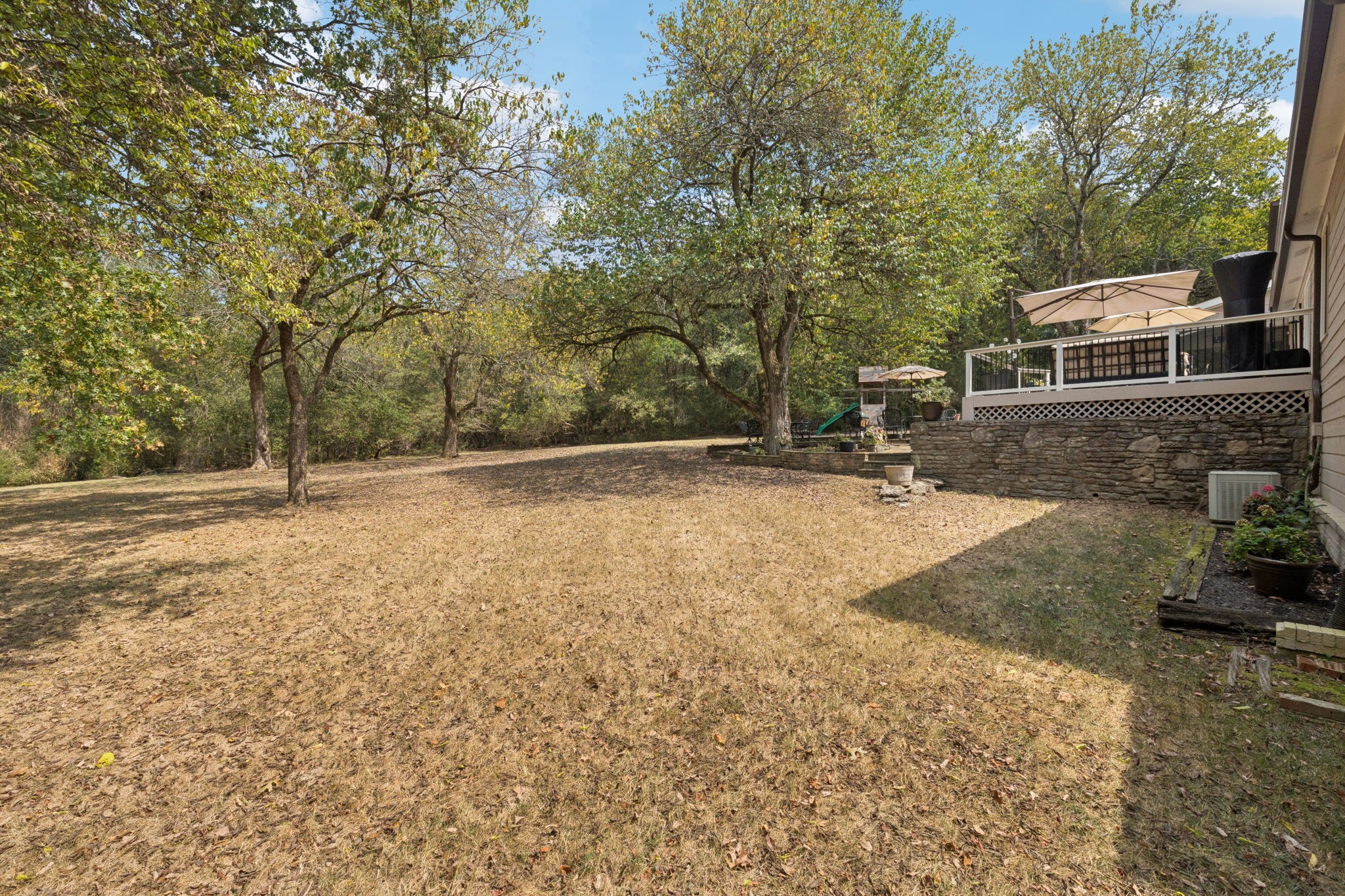 1004 Perkins Ln