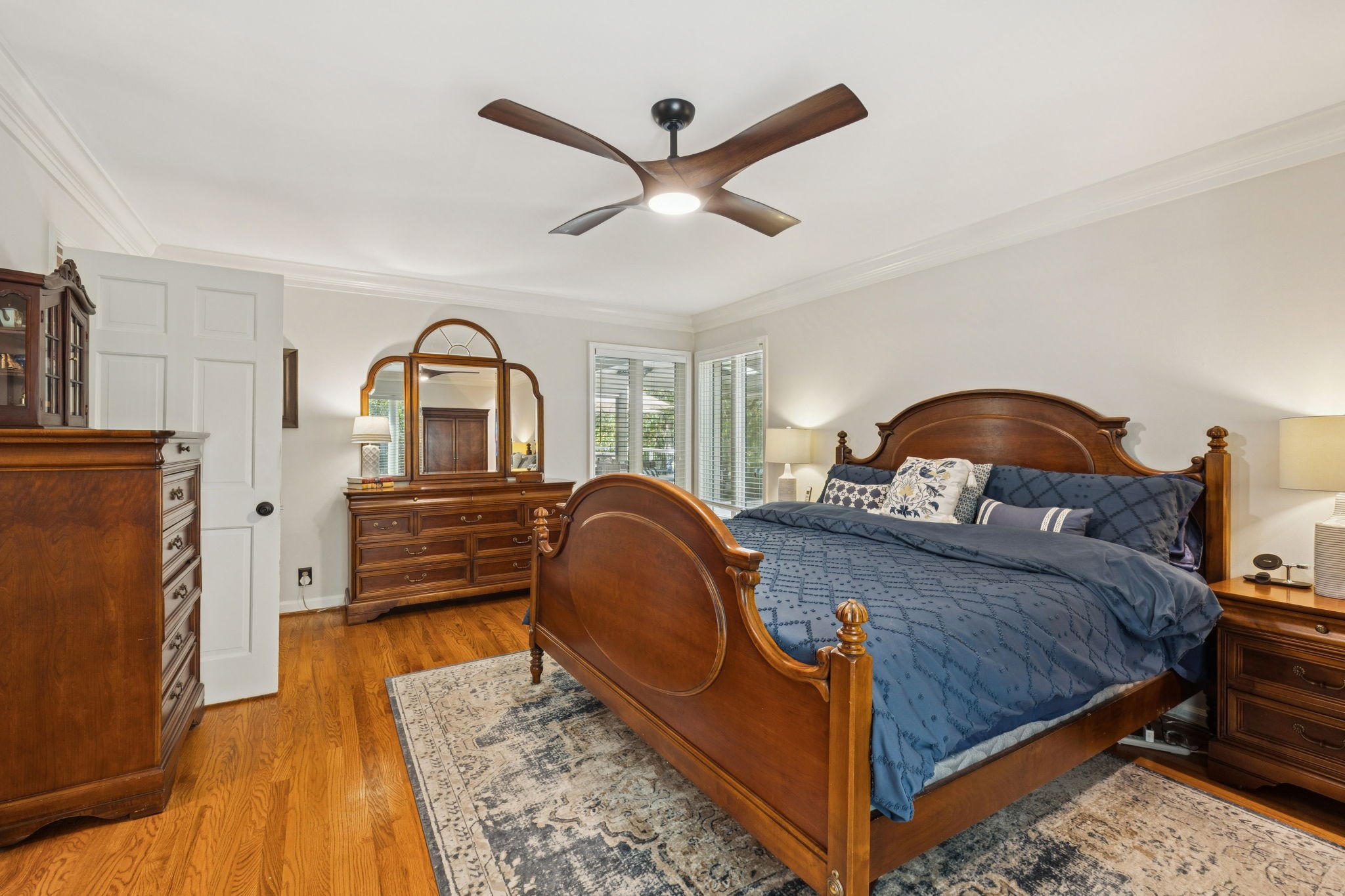 1004 Perkins Ln