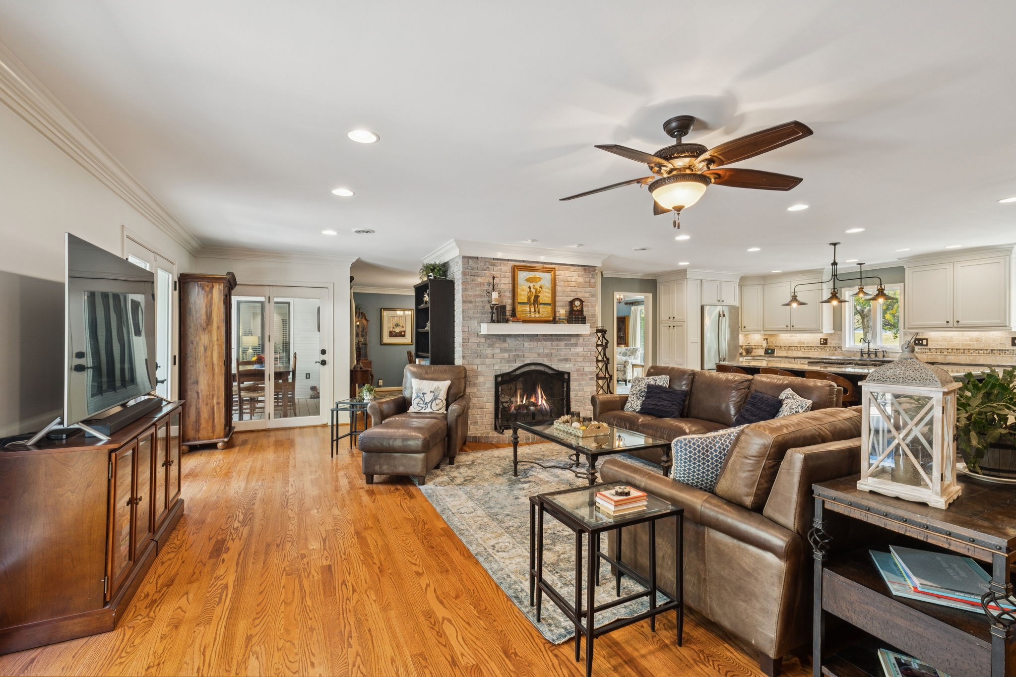 1004 Perkins Ln