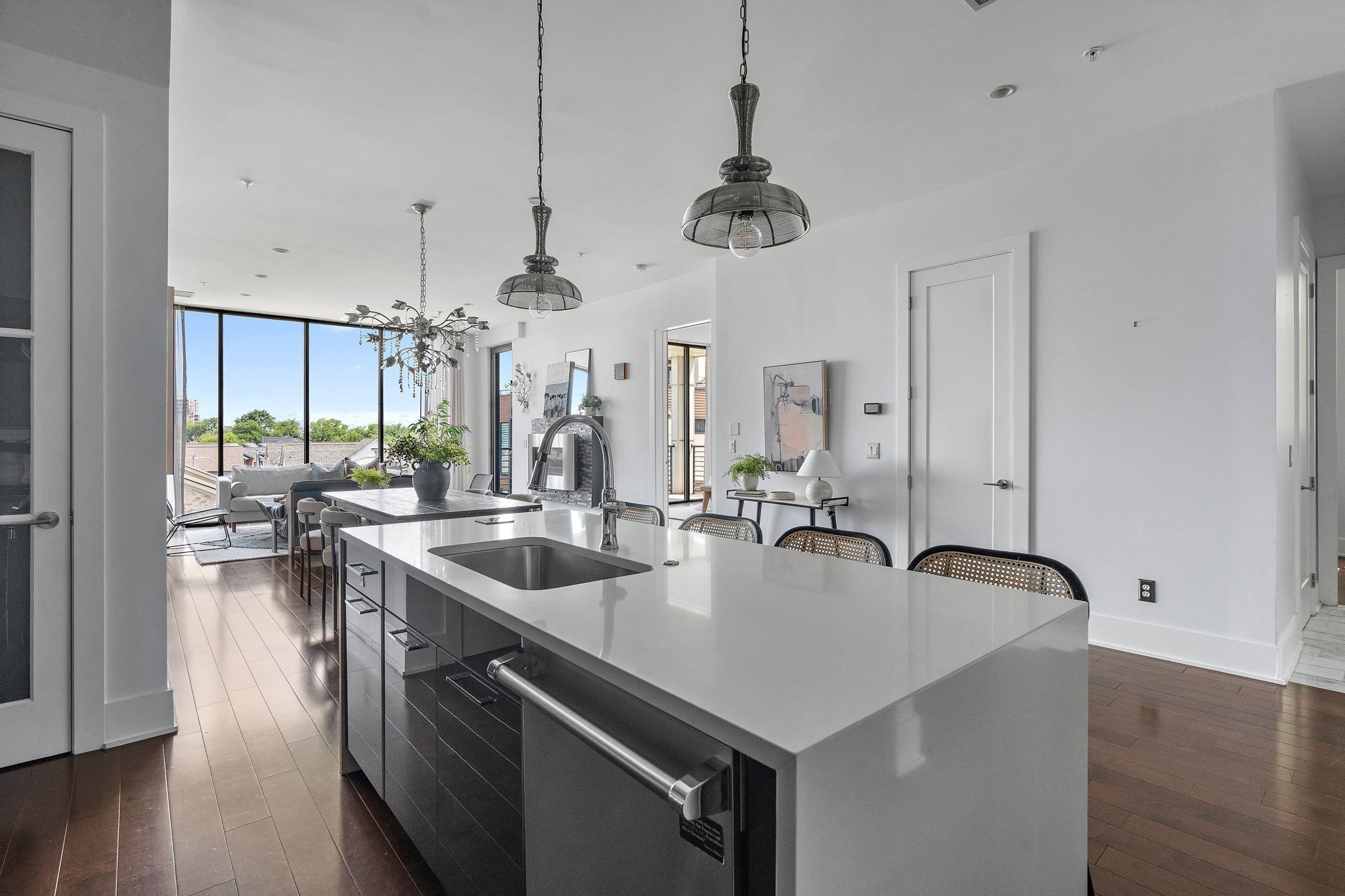 204 Acklen Park Dr Unit: 302
