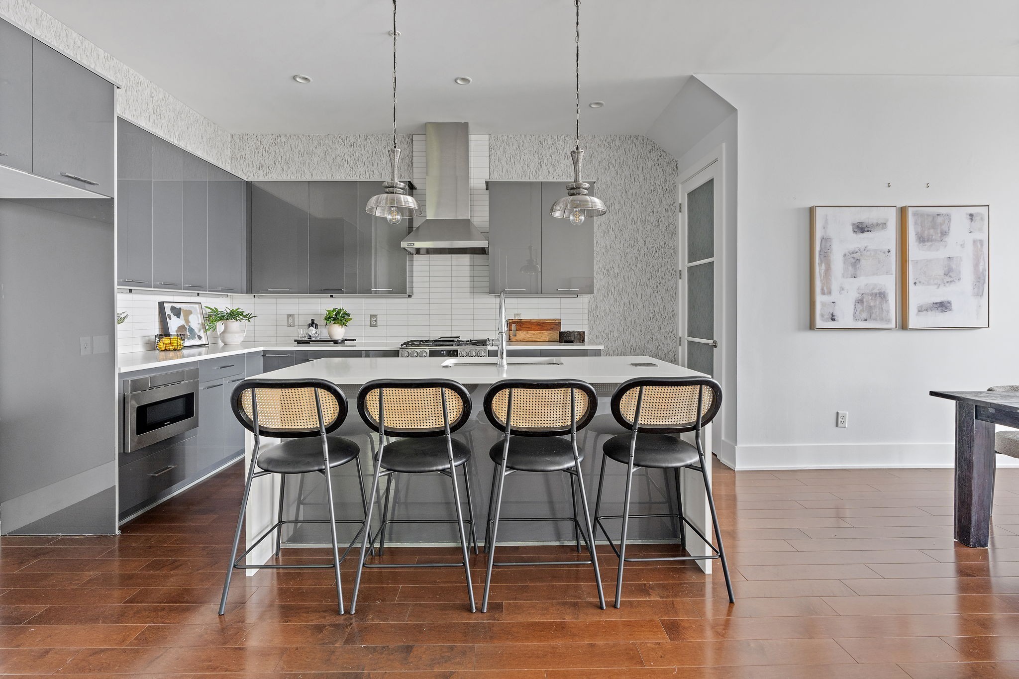 204 Acklen Park Dr Unit: 302