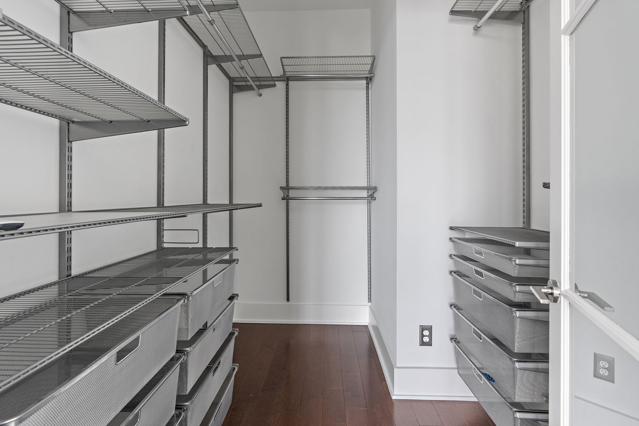 204 Acklen Park Dr Unit: 302