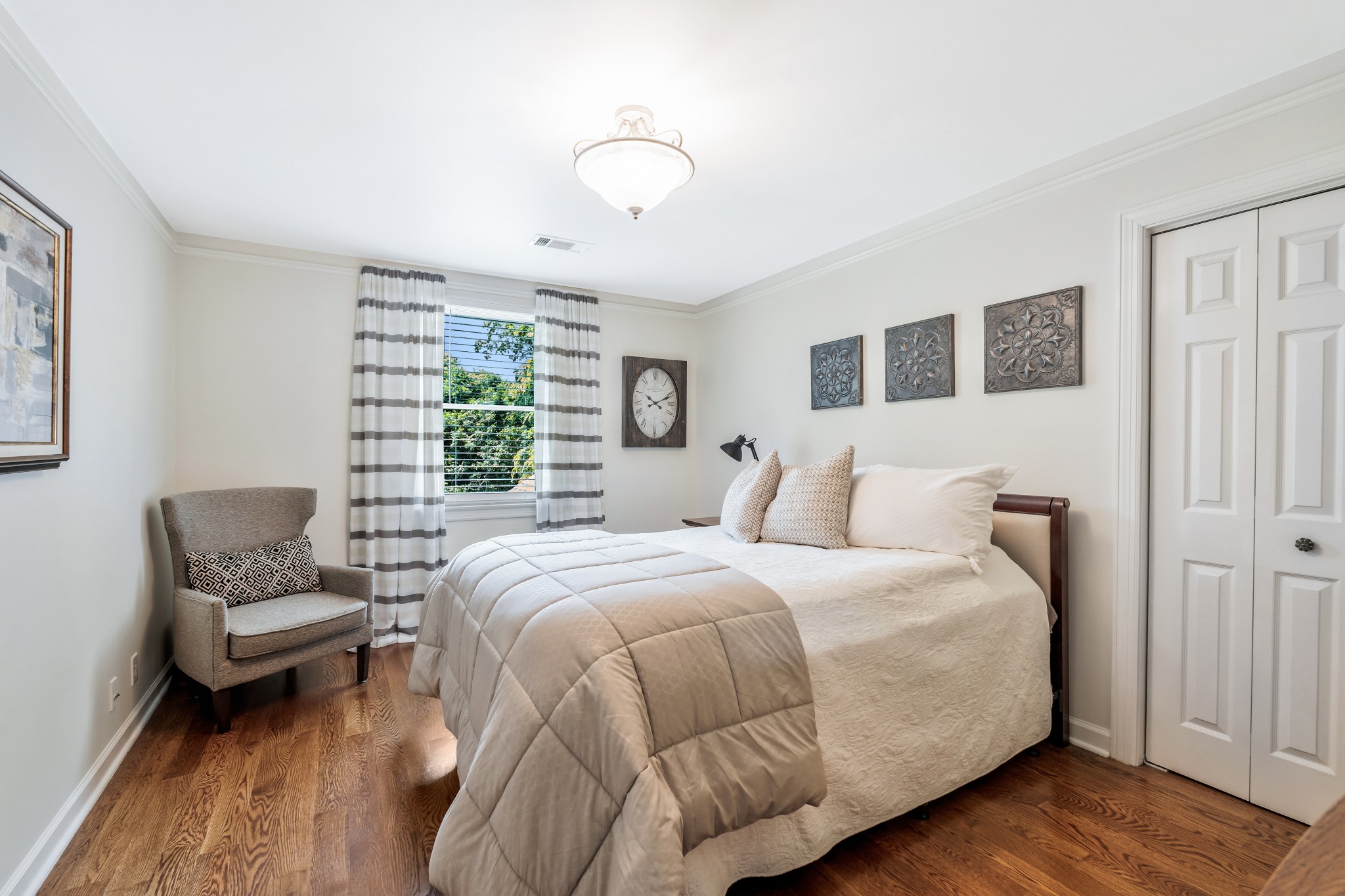 513 Barrington Dr