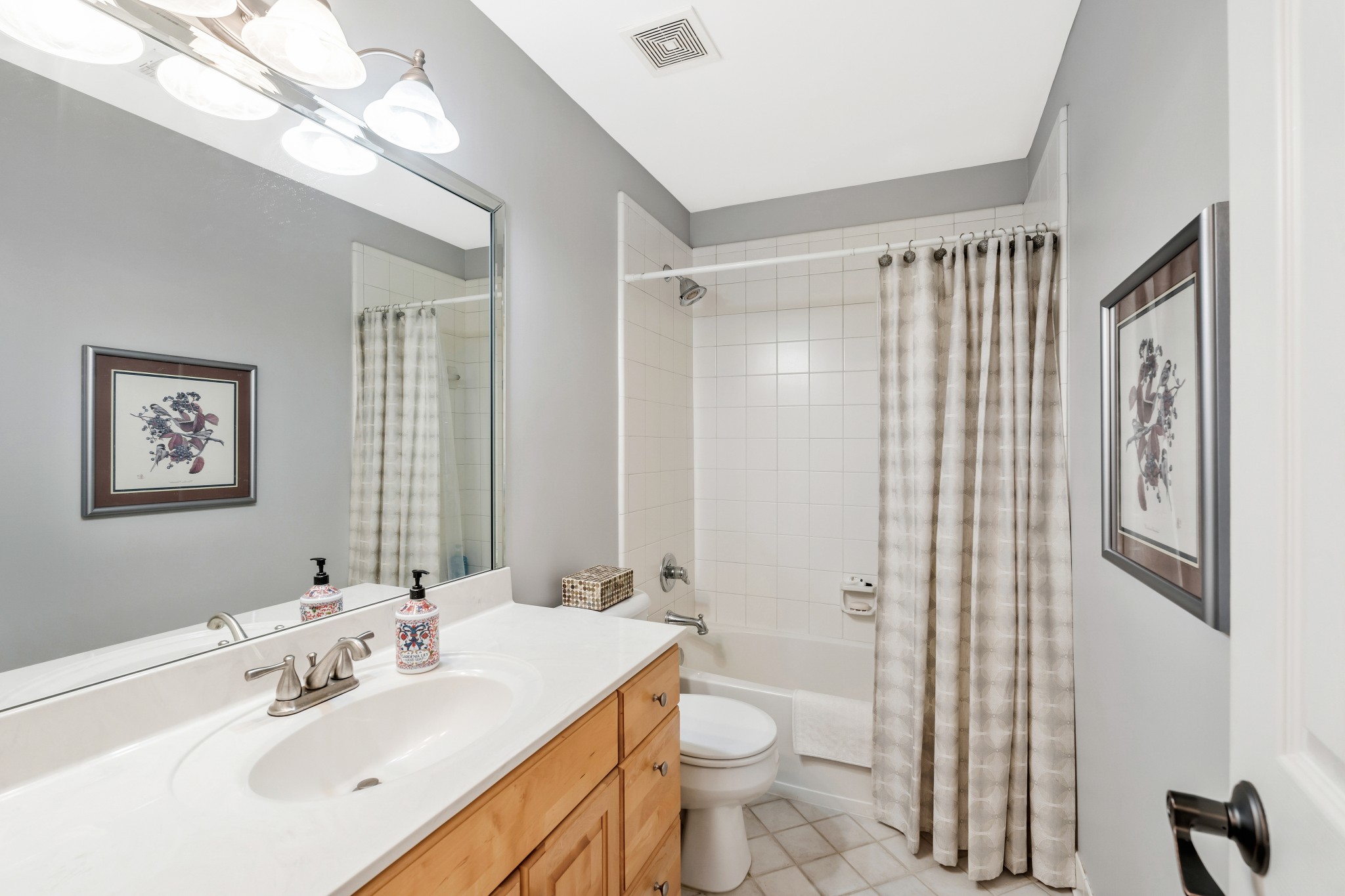 513 Barrington Dr