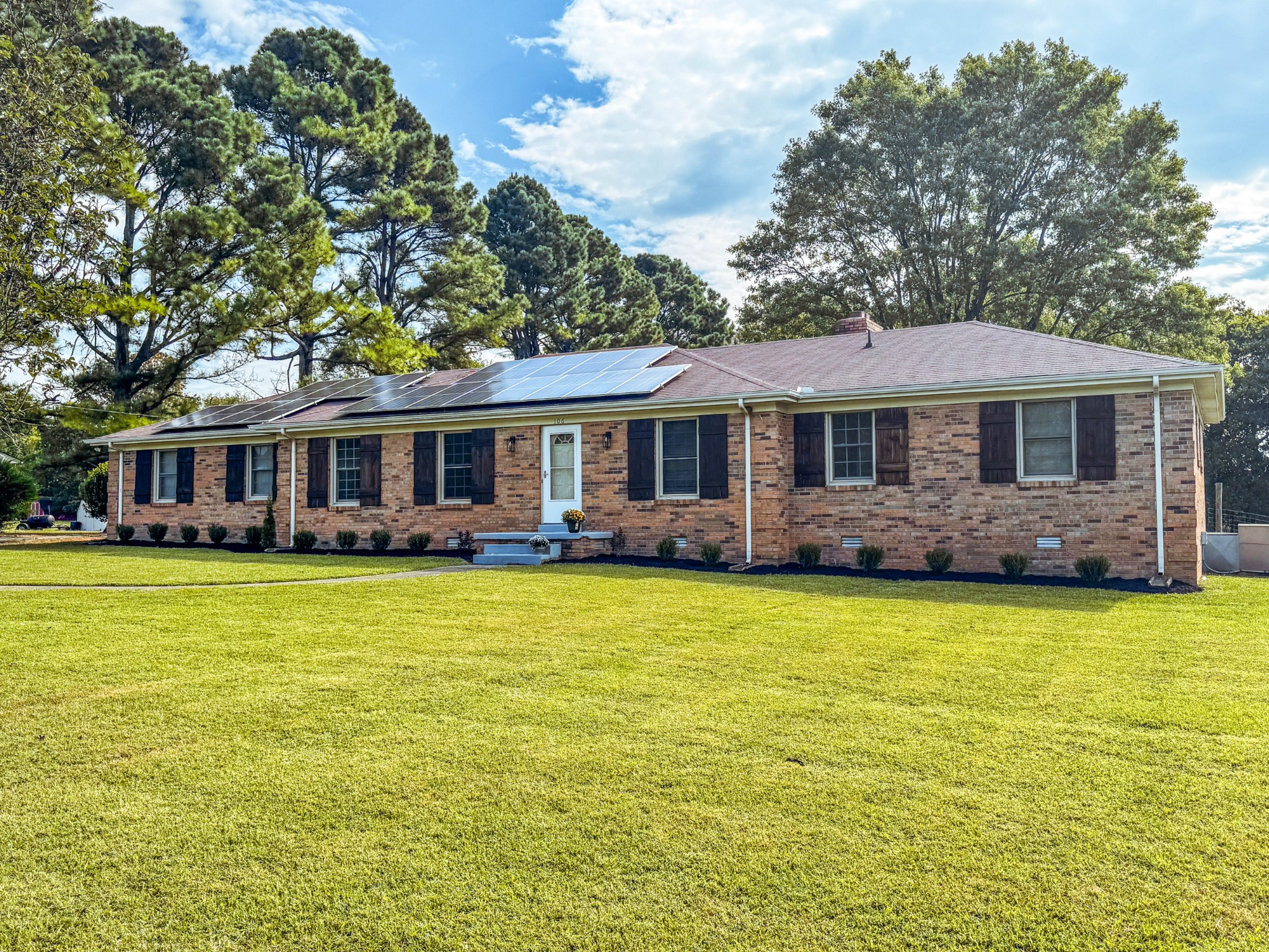 106 Ledgeview Dr