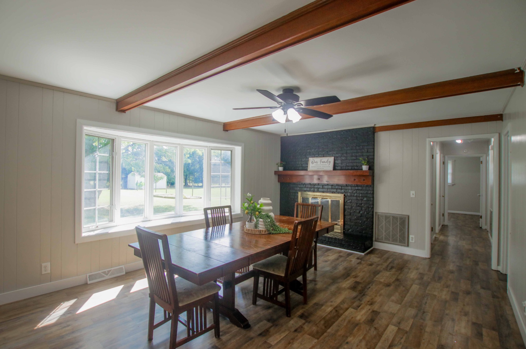 106 Ledgeview Dr