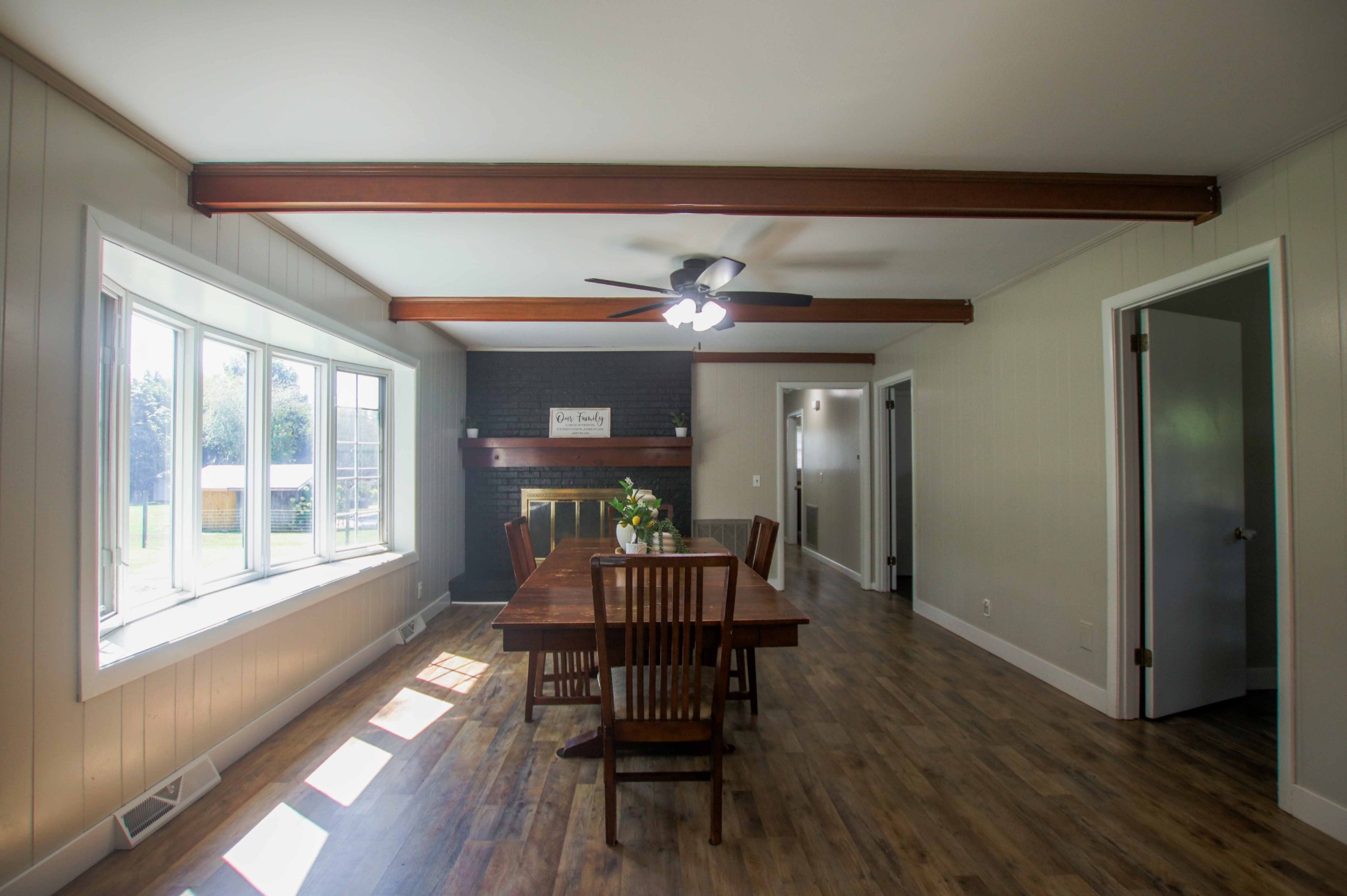 106 Ledgeview Dr
