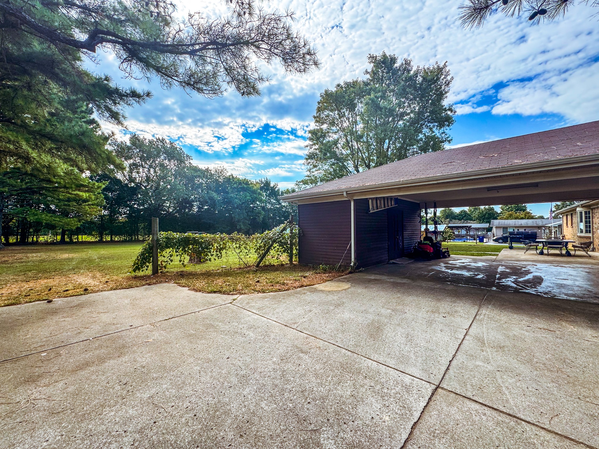 106 Ledgeview Dr