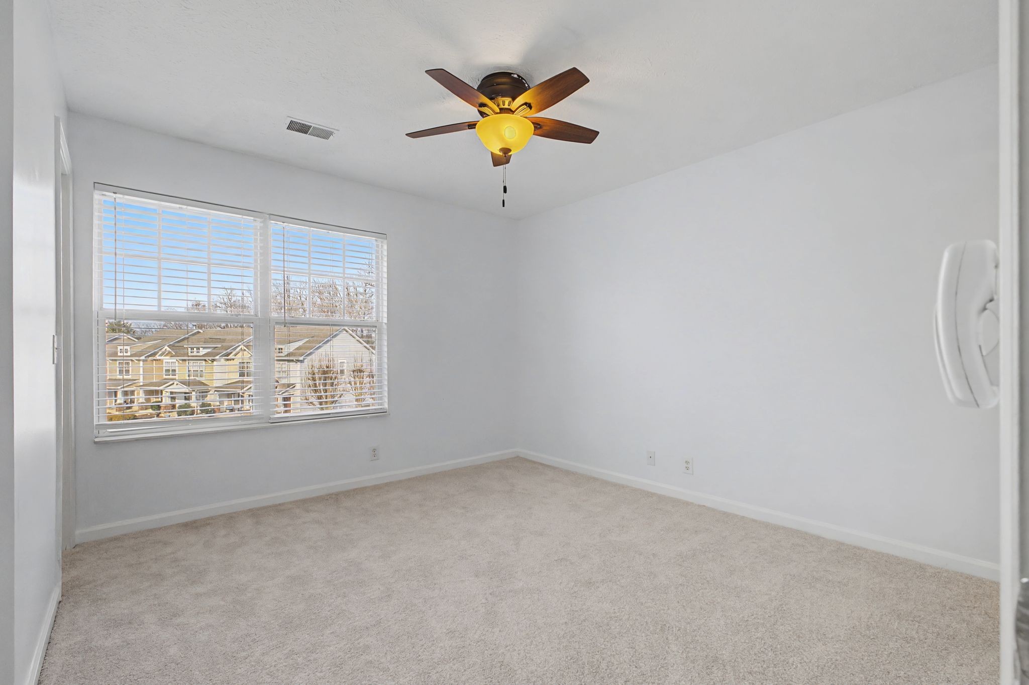 604 Flintlock Ct Unit: 604