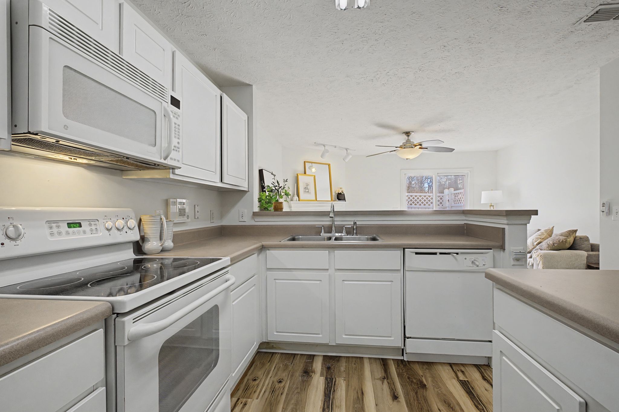 604 Flintlock Ct Unit: 604