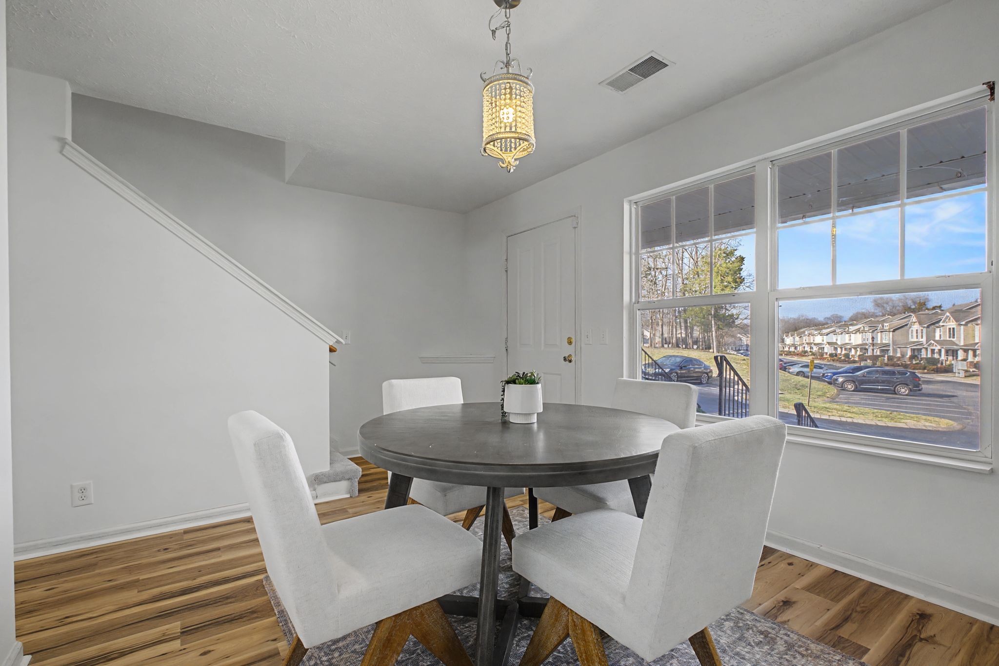 604 Flintlock Ct Unit: 604