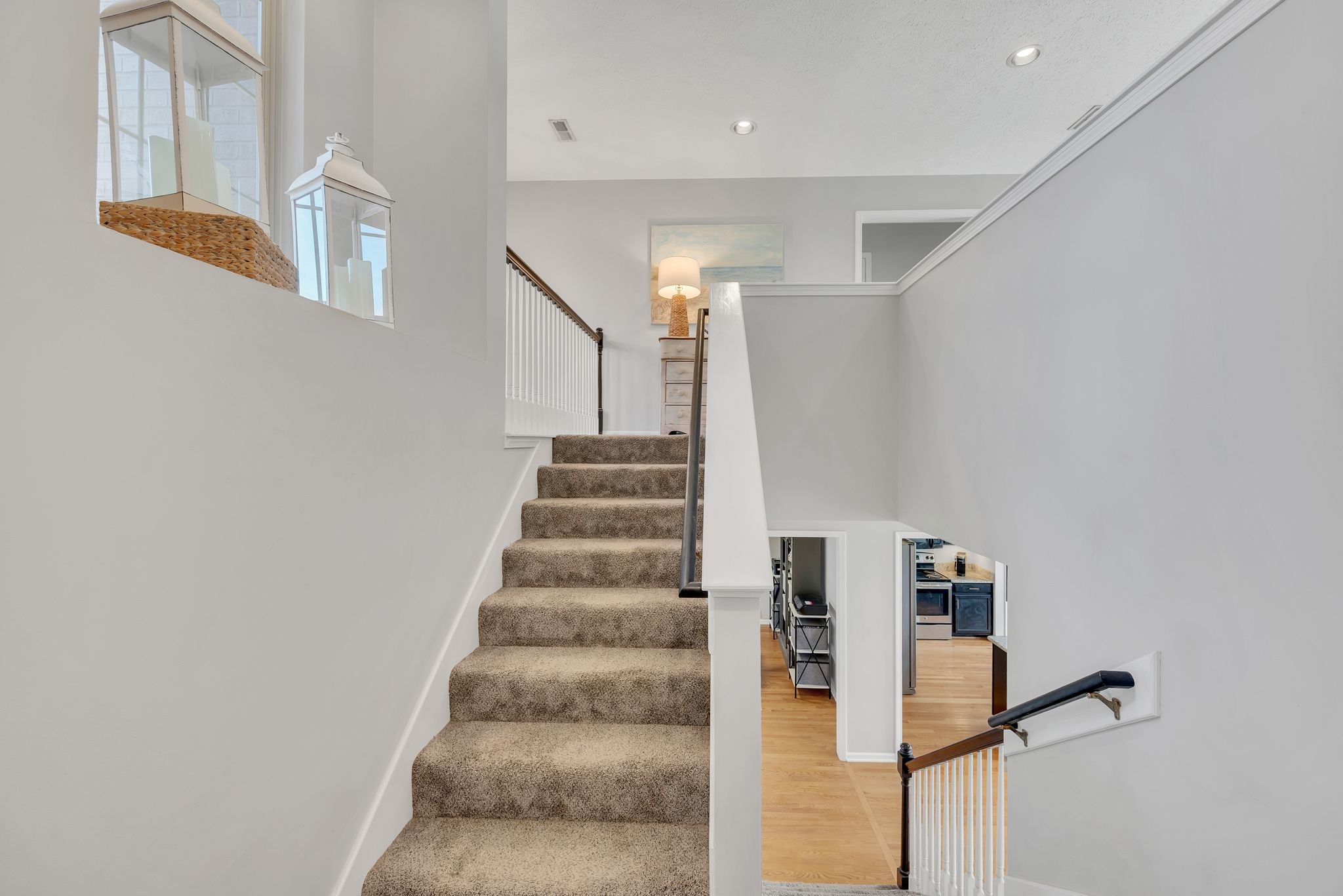 121 Rose Garden Ln