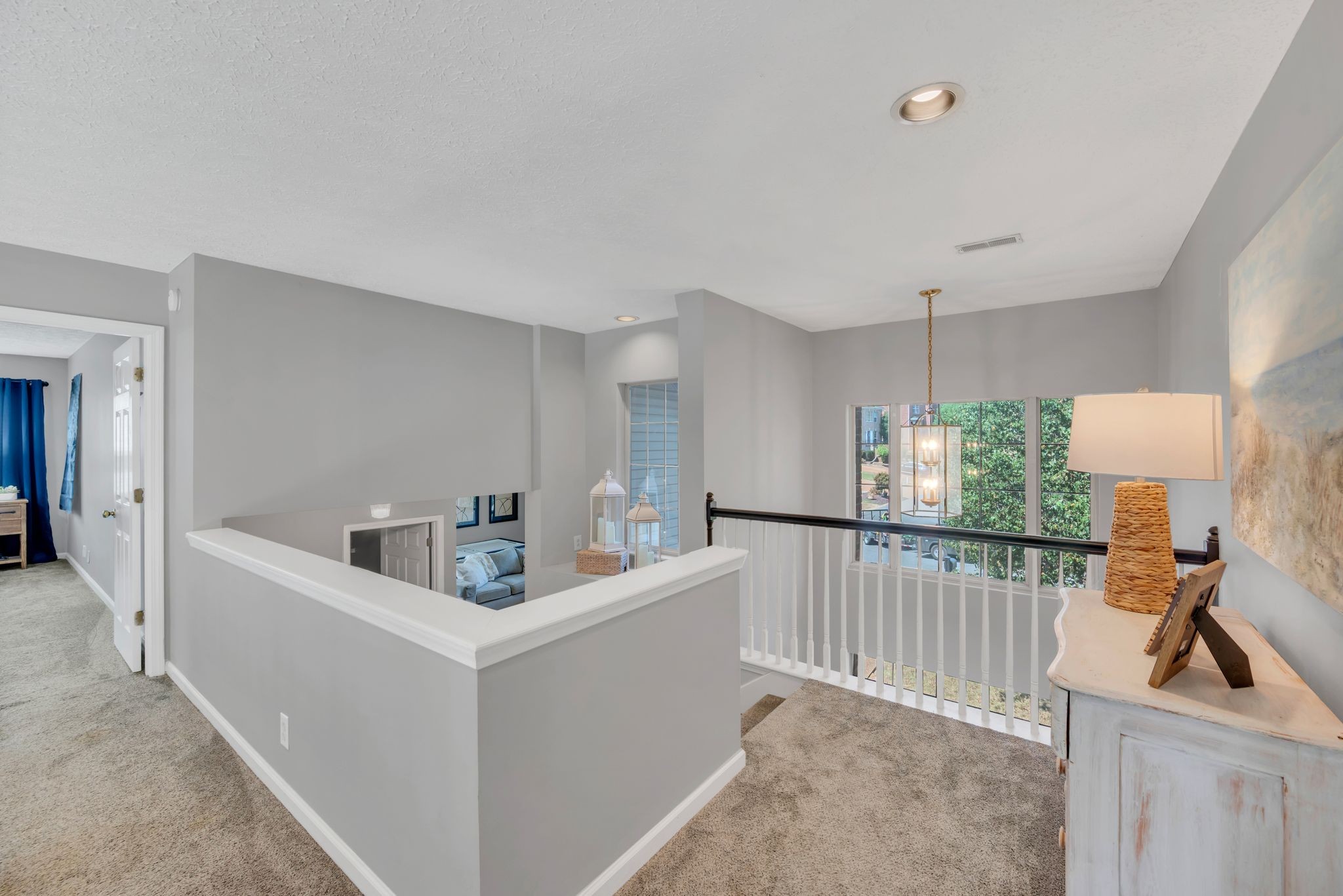 121 Rose Garden Ln