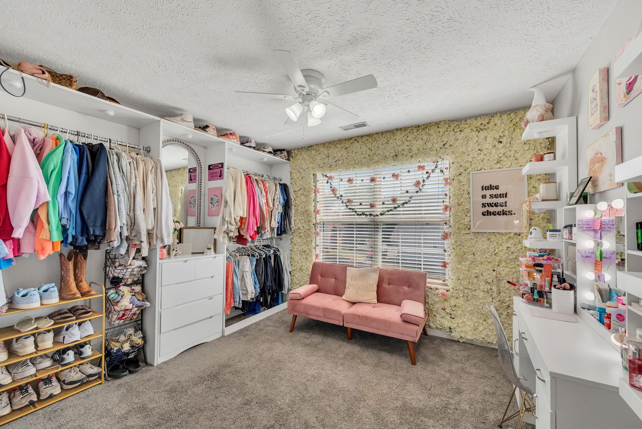121 Rose Garden Ln