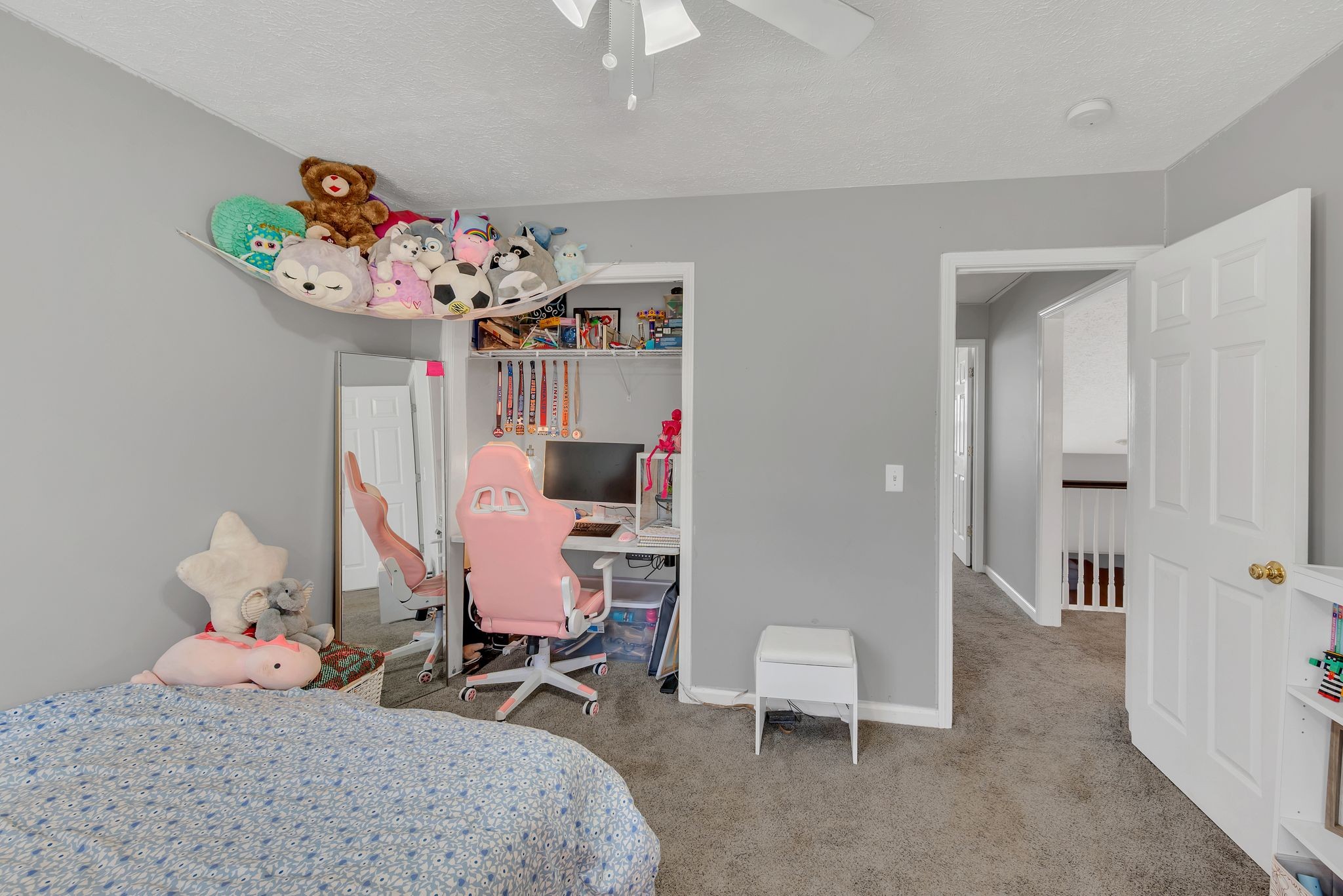 121 Rose Garden Ln