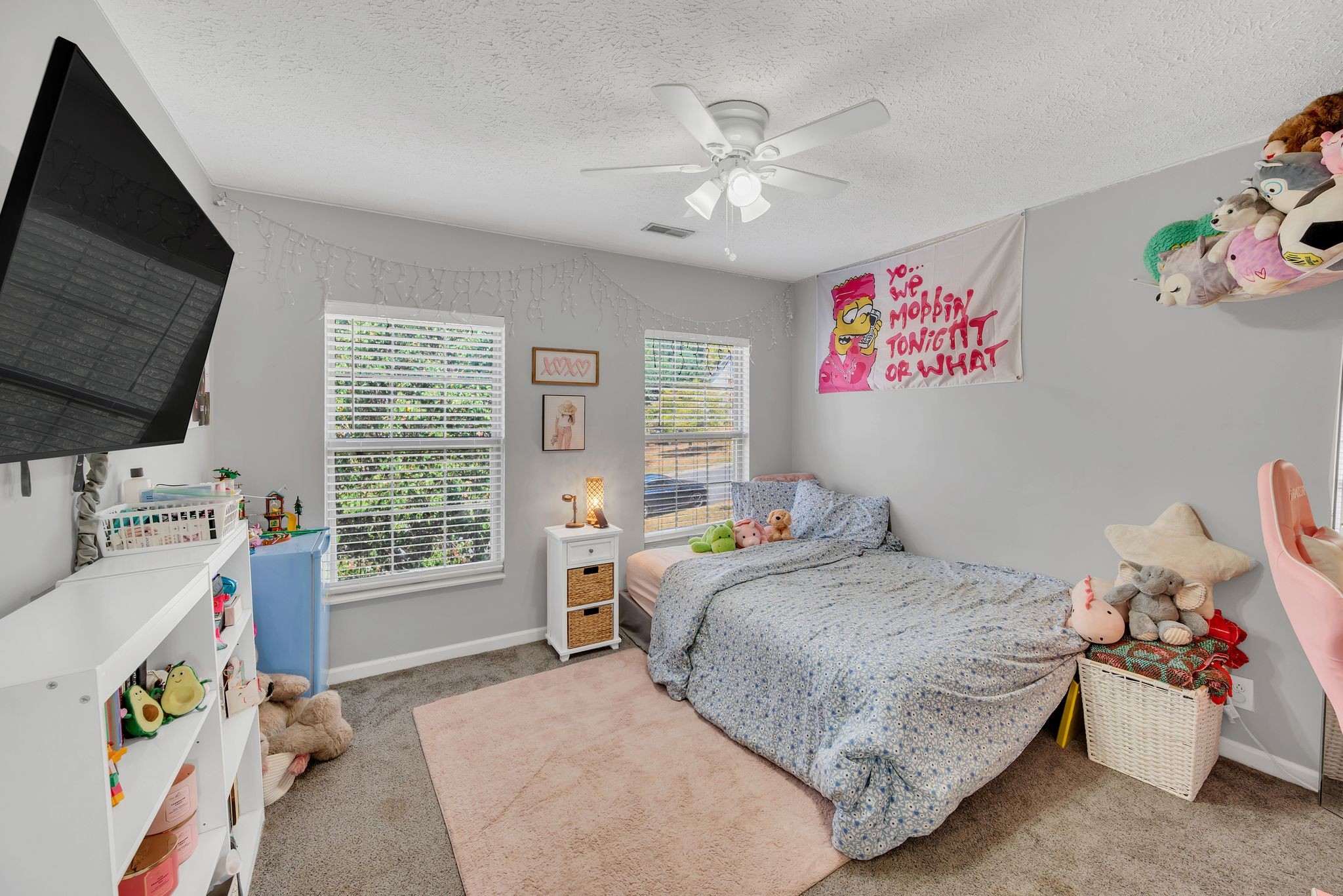121 Rose Garden Ln